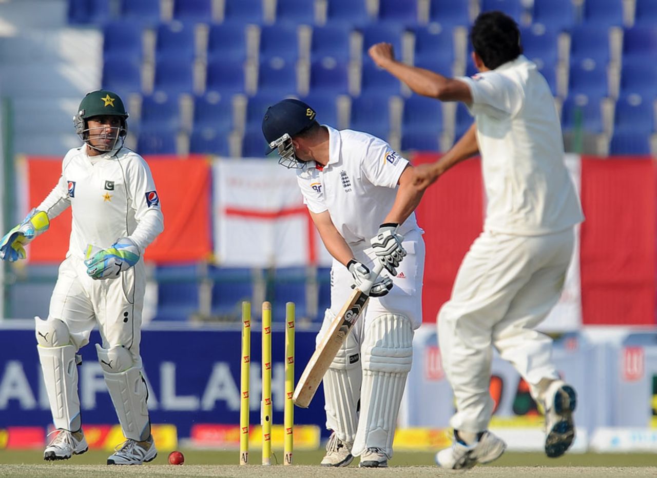Abdur Rehman turns one past Jonathan Trott's outside edge, Pakistan v England, 2nd Test, Abu Dhabi, 2nd day, January 26, 2012