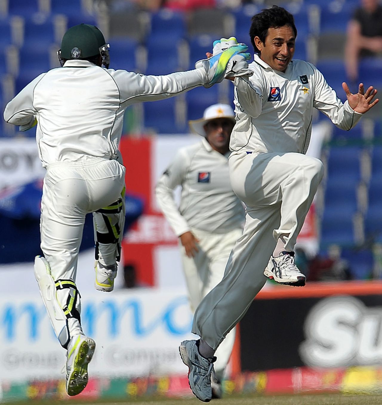 Saeed Ajmal is ecstatic after getting rid of Ian Bell, Pakistan v England, 2nd Test, Abu Dhabi, 4th day, January 28, 2012