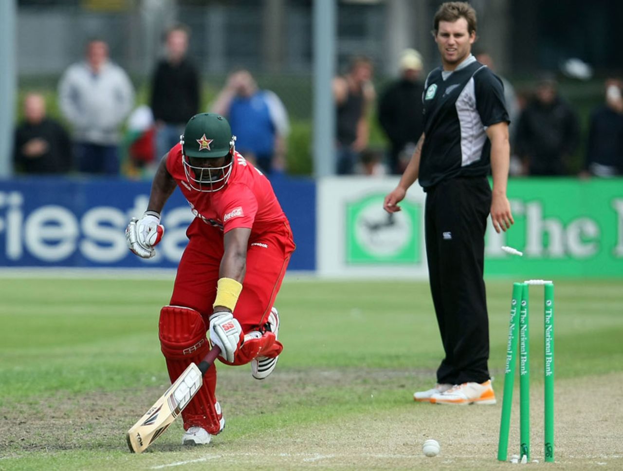 Hamilton Masakadza is run out by a direct hit, New Zealand v Zimbabwe, 1st ODI, Dunedin, February 3, 2012