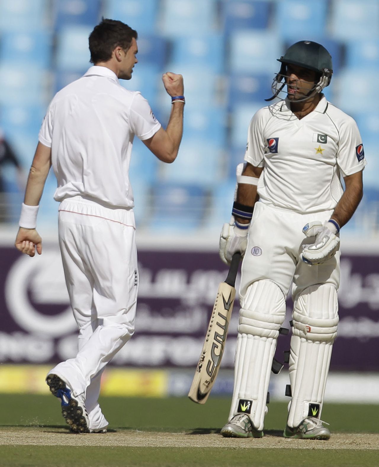 James Anderson removes Taufeeq Umar in the first over, Pakistan v England, 3rd Test, Dubai, 1st day, February 3, 2012