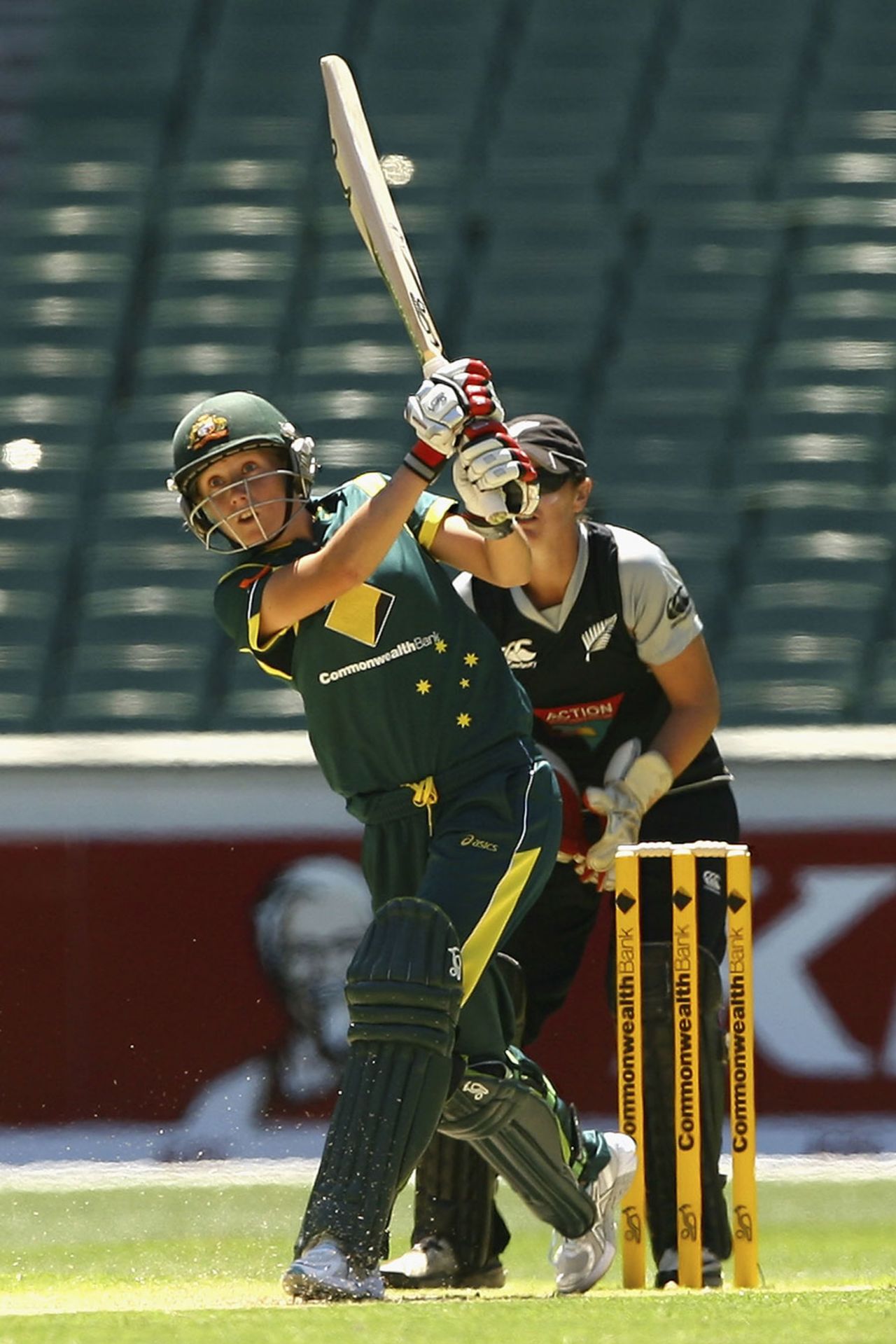 Alyssa Healy top scored as Australia ended the series with a win, Australia v New Zealand, 5th Women's T20, Melbourne, February 3, 2012