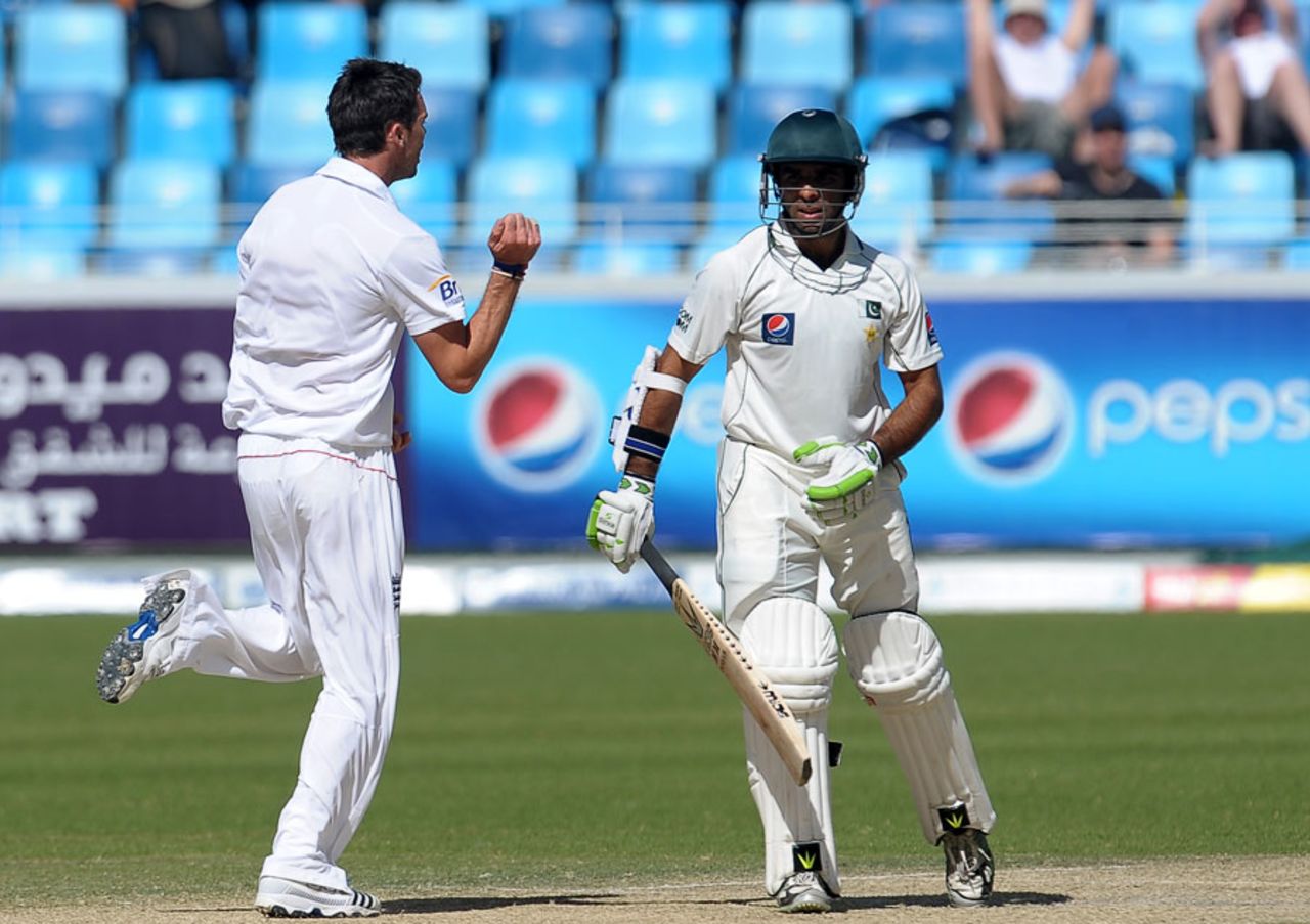 James Anderson removed Taufeeq Umar early, Pakistan v England, 3rd Test, Dubai, 2nd day, February 4, 2012