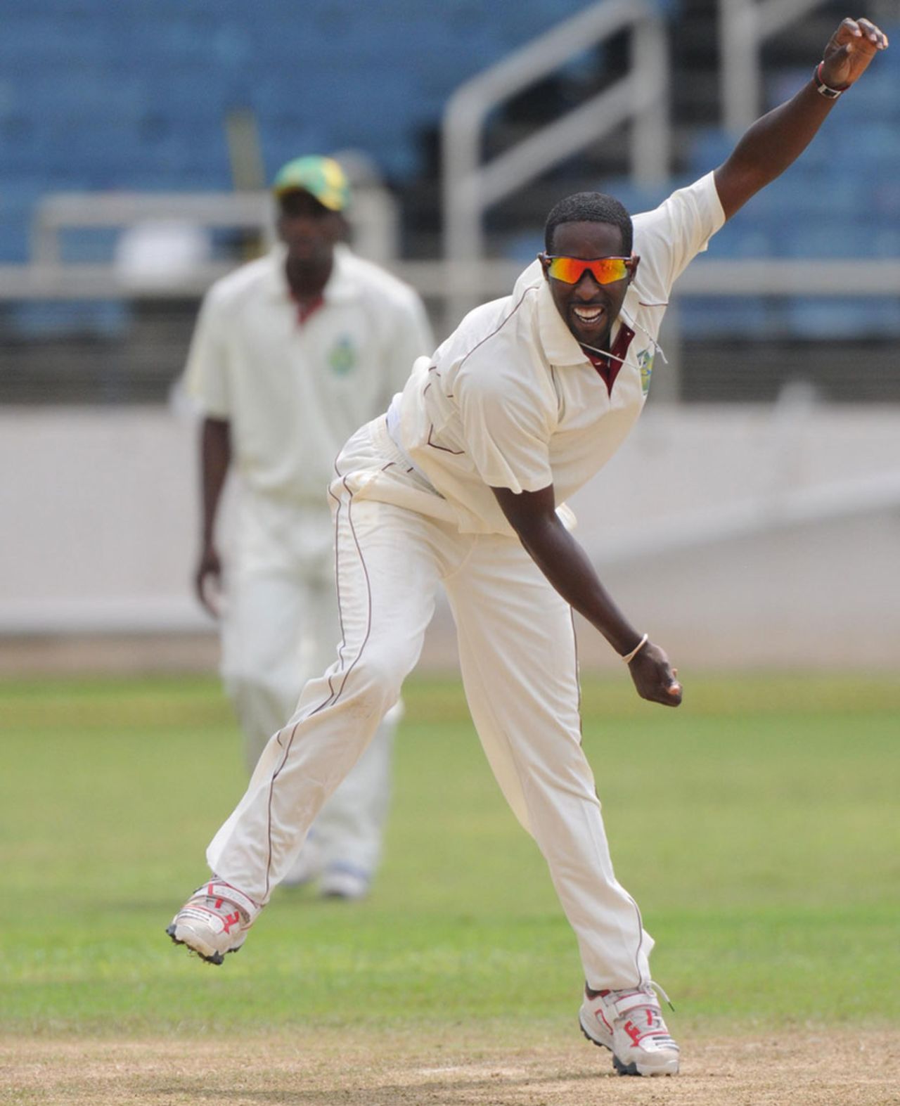 Shane Shillingford in his delivery stride, Jamaica v Windward Islands, Day 1, Kingston, Regional Four Day competition, February 3, 2012