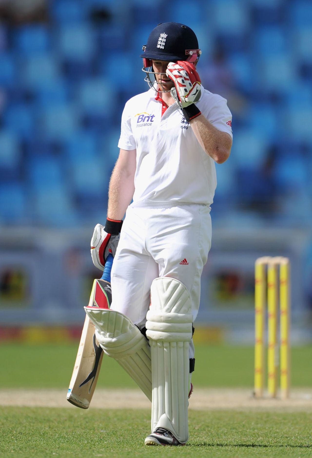 Eoin Morgan fell to Umar Gul for 31, Pakistan v England, 3rd Test, Dubai, 4th day, February 6, 2012 