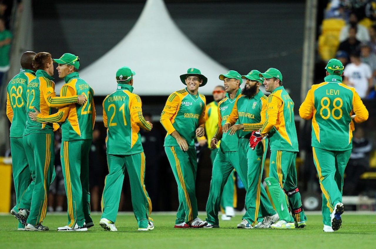 South Africa celebrate Rob Nicol's wicket, New Zealand v South Africa, 1st Twenty20 international, Wellington, February 17, 2012