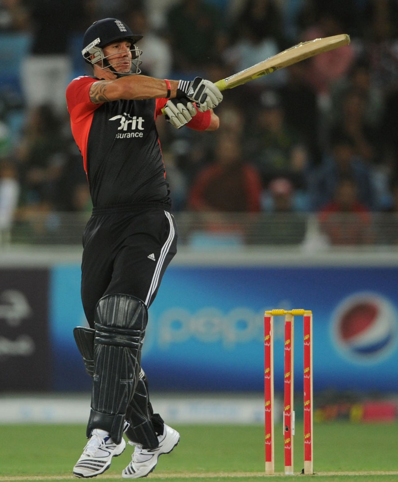 Kevin Pietersen gets on his toes to pull, Pakistan v England, 3rd ODI, Dubai, February, 18, 2012
