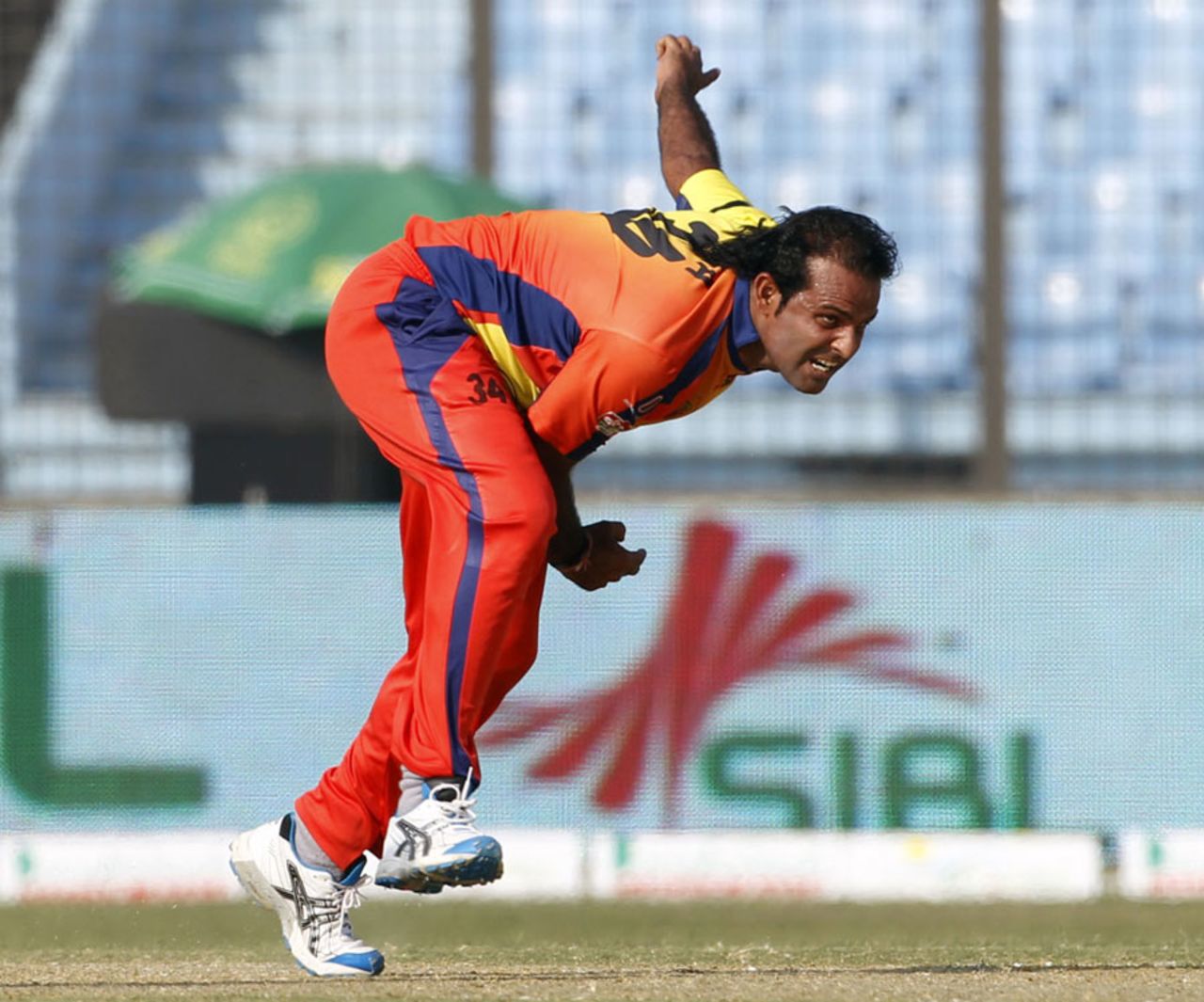 Rana Naved picked up 3 for 18 in three overs, Dhaka Gladiators v Sylhet Royals, BPL, Chittagong, February 22, 2012