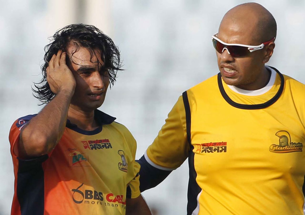 Imran Nazir is helped off the field after being struck on the head by a bouncer, Dhaka Gladiators v Sylhet Royals, BPL, Chittagong, February 22, 2012
