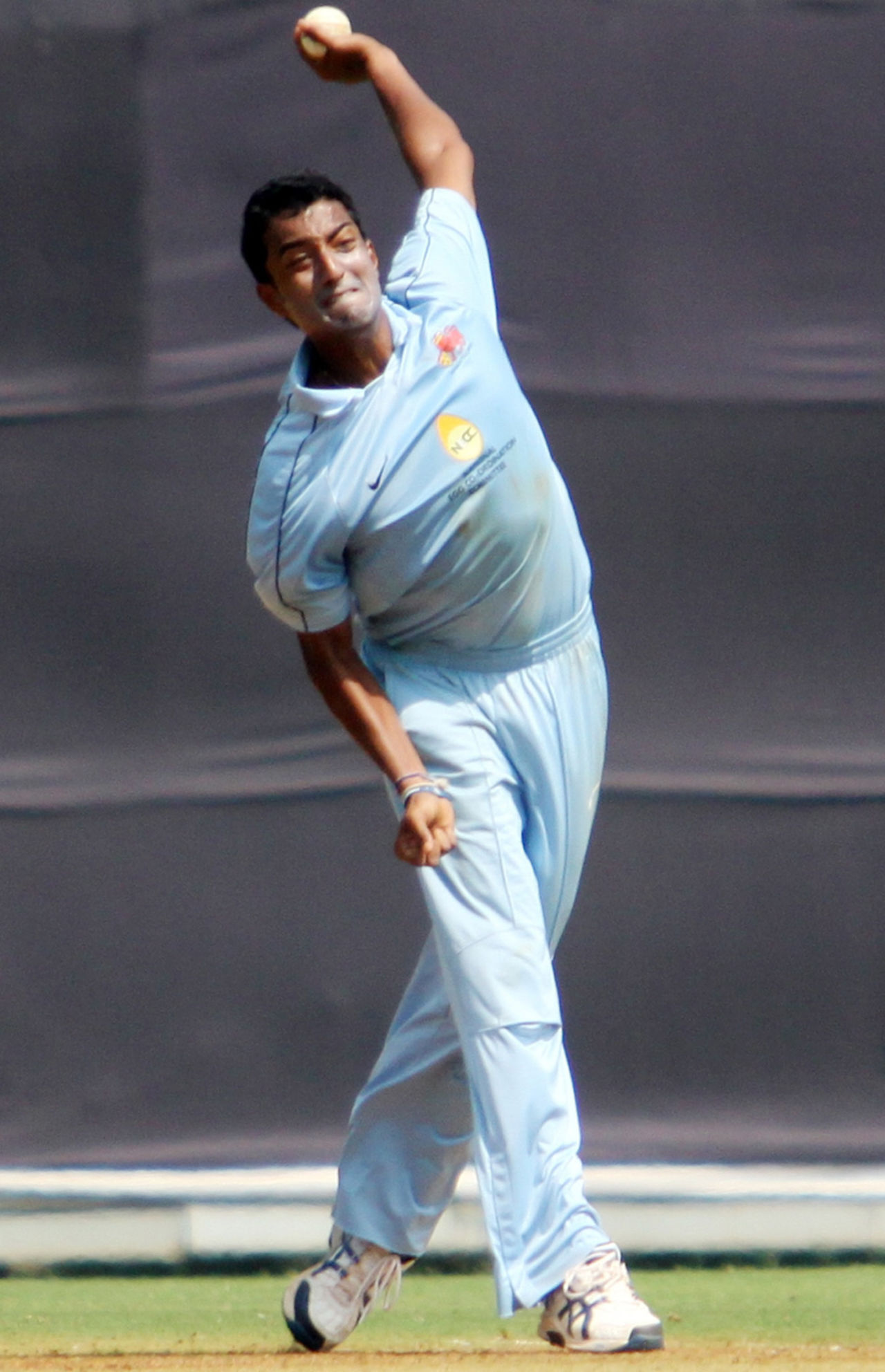 Ankeet Chavan picked up three wickets for Mumbai, Mumbai v Baroda, Vijay Hazare Trophy, Wankhede Stadium, Mumbai, February 22, 2012