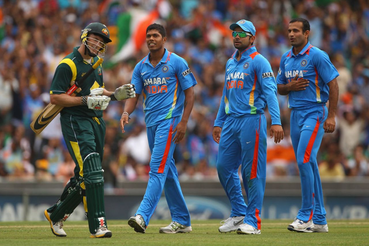 David Hussey and India's players exchange a few words, Australia v India, CB Series, Sydney, February 26, 2012