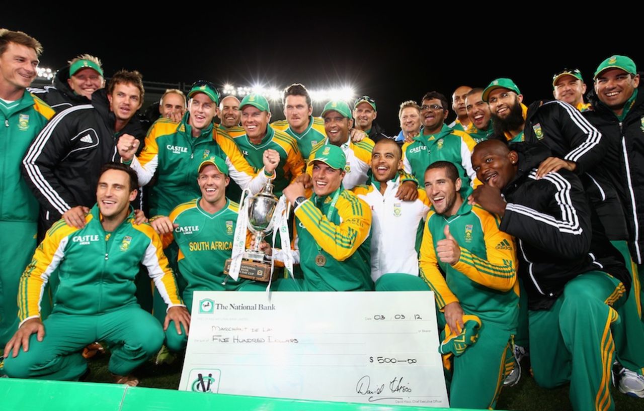 The South African squad with the ODI series trophy, New Zealand v South Africa, 3rd ODI, Auckland, March 3, 2012
