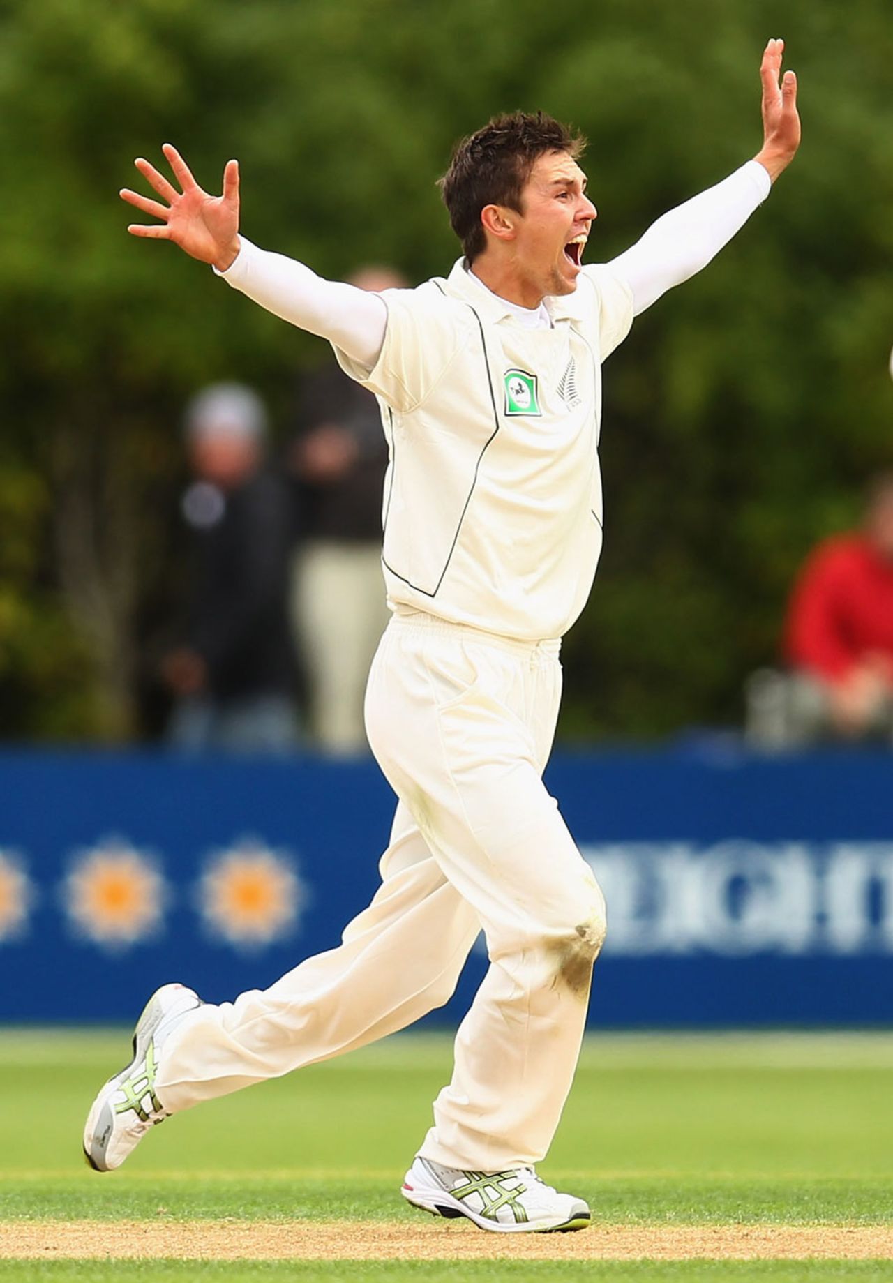 Trent Boult appeals successfully for Alviro Petersen's wicket, New Zealand v South Africa, 1st Test, Dunedin, 1st day, March 7, 2012