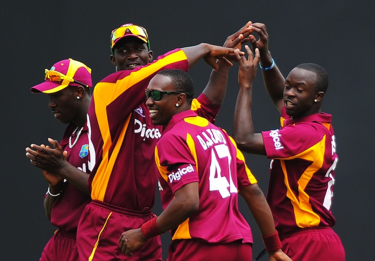 Kemar Roach dismissed David Hussey, West Indies v Australia, 1st ODI, St Vincent, March 16, 2012