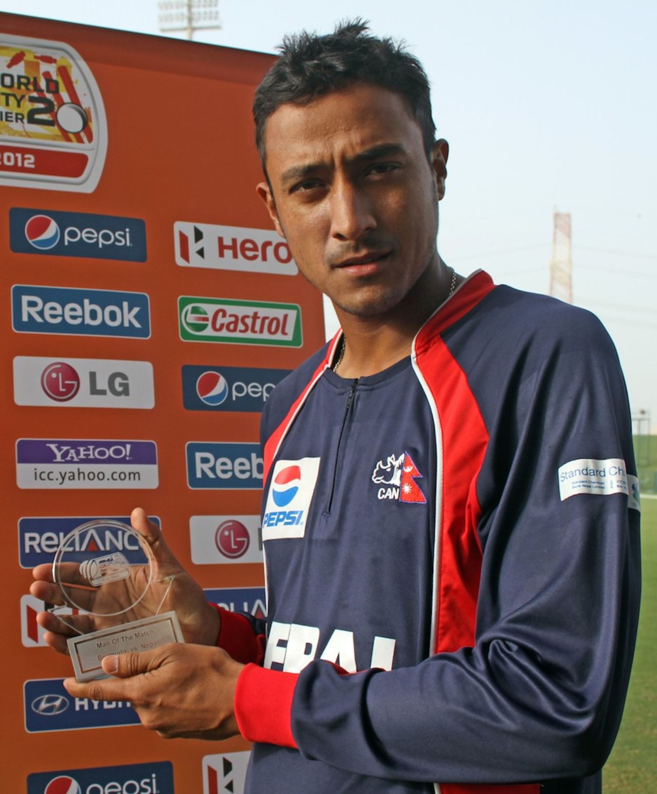 Paras Khadka with his Man-of-the-Match award, Bermuda v Nepal, ICC World Twenty20 Qualifier, Abu Dhabi, March 18, 2012