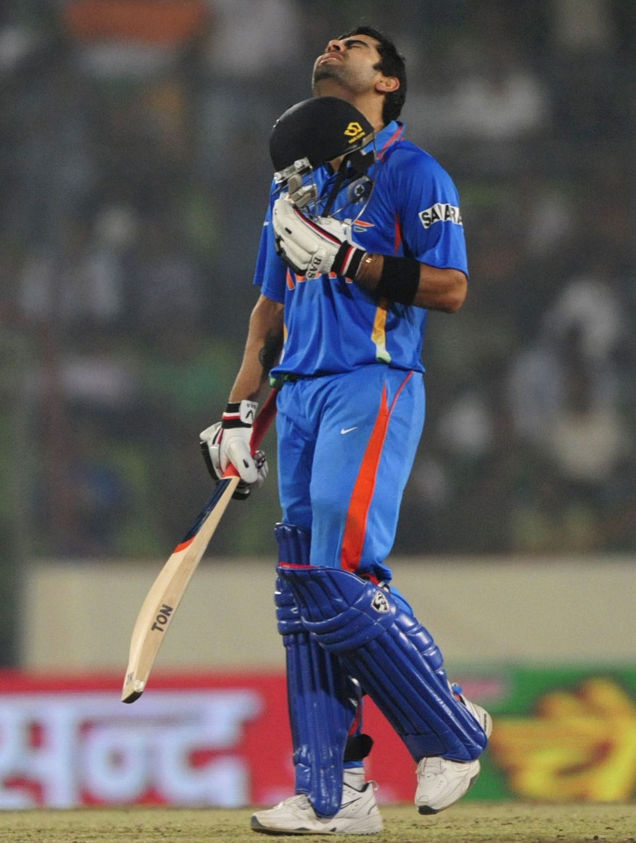 Virat Kohli reacts to reaching 150 for the first time, India v Pakistan, Asia Cup, Mirpur, March 18, 2012