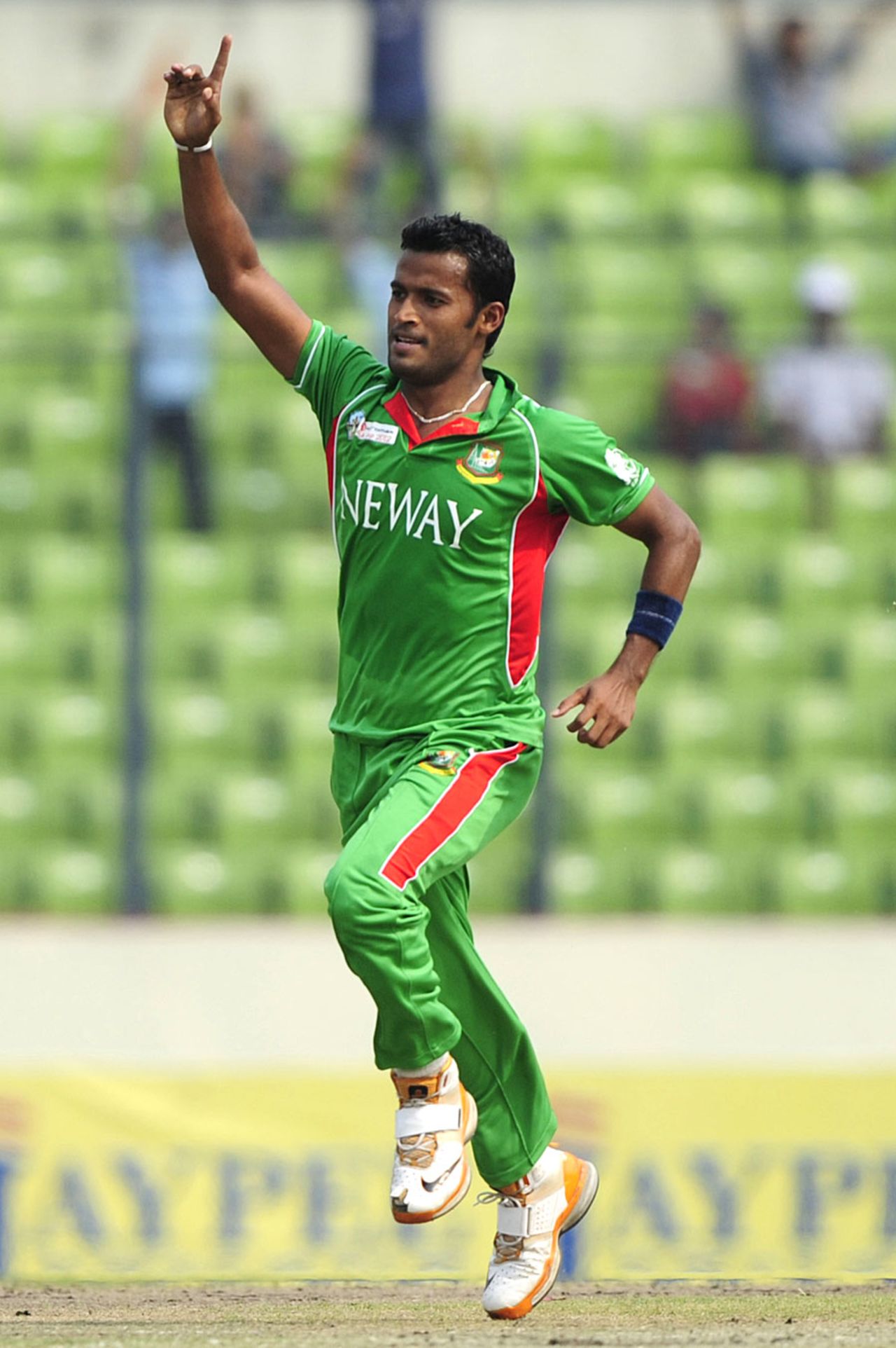 Nazmul Hossain took three top order wickets, Bangladesh v Sri Lanka, Asia Cup, Mirpur, March 20, 2012