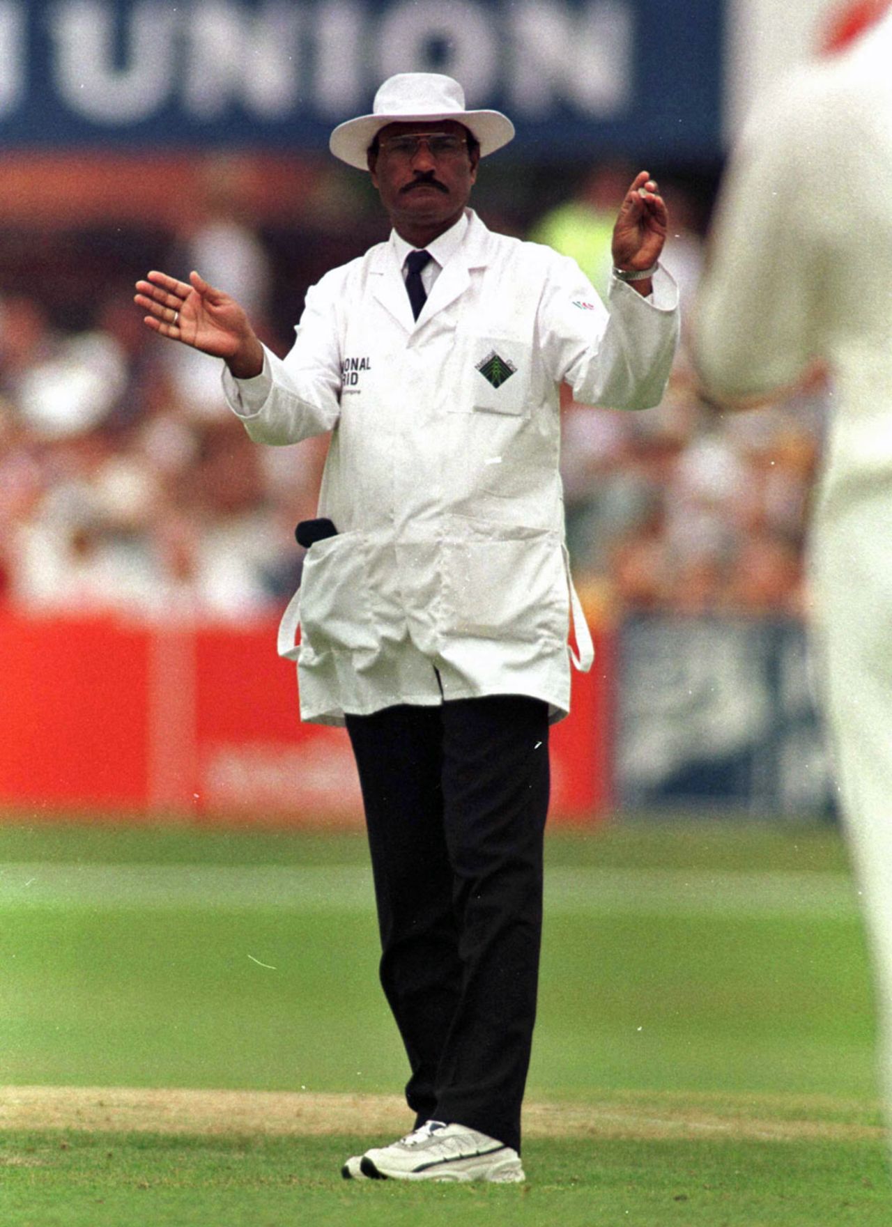 Javed Akhtar had a poor Test, England v South Africa, 5th Test, Headingley, 3rd day, August 8, 1998