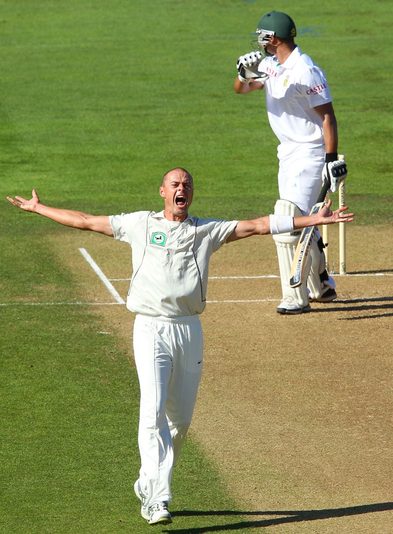 Chris Martin appeals, New Zealand v South Africa, 3rd Test, Wellington, 3rd day, March 25, 2012