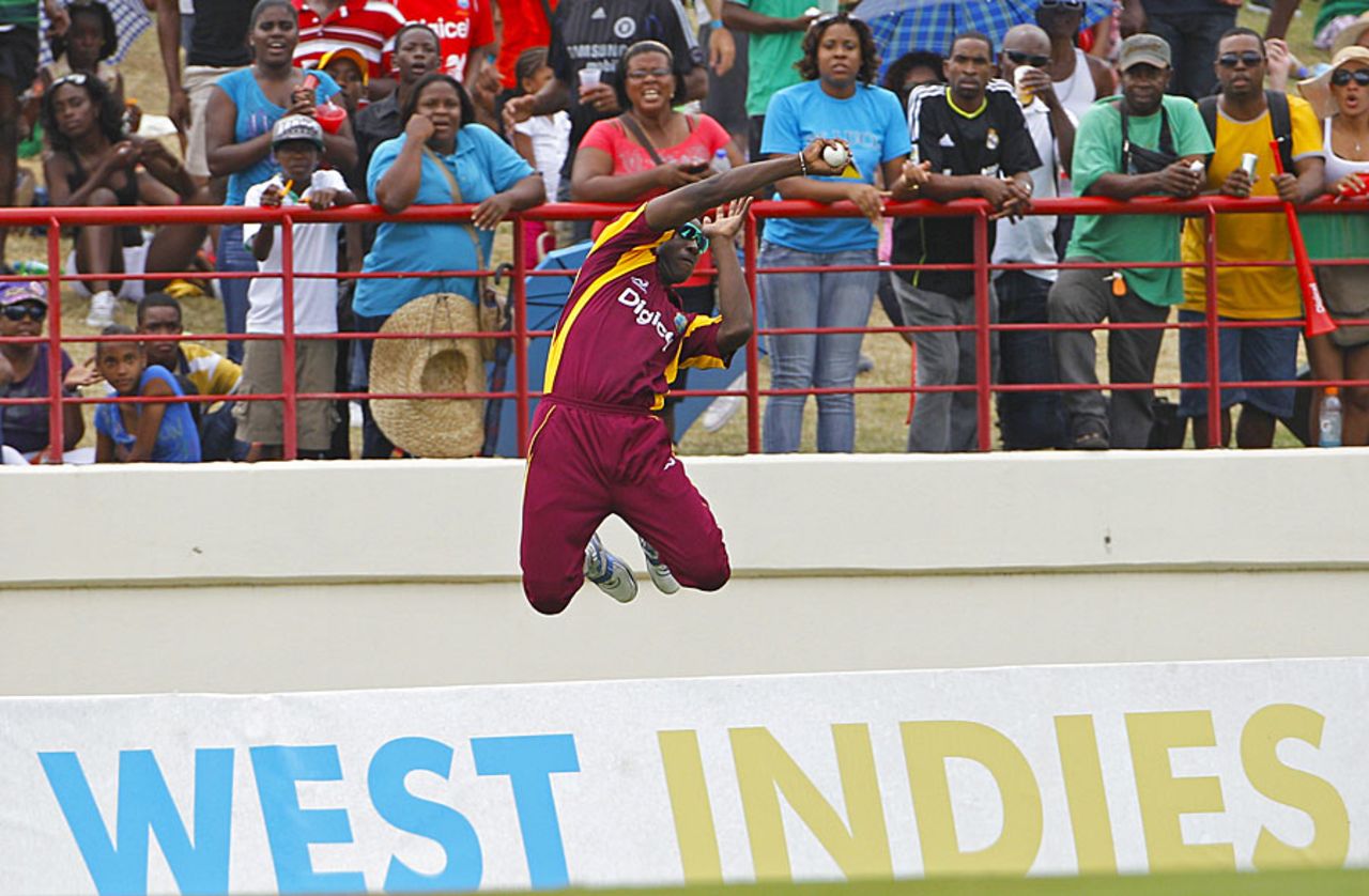 Andre Russell makes a remarkable attempt to save a boundary, West Indies v Australia, 5th ODI, Gros Islet, March 25, 2012