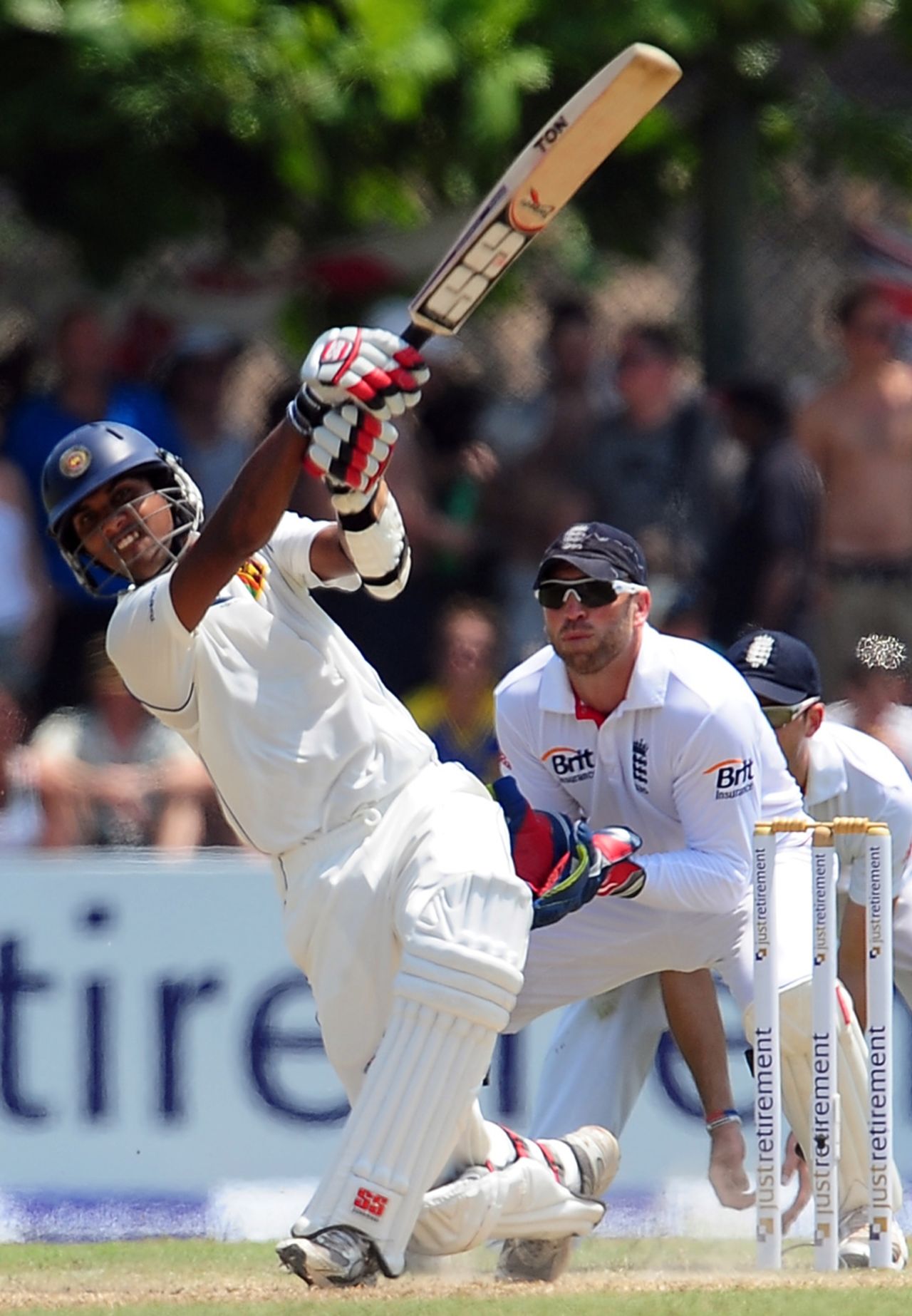 Dinesh Chandimal slogs, Sri Lanka v England, 1st Test, Galle, 1st day, March 26, 2012