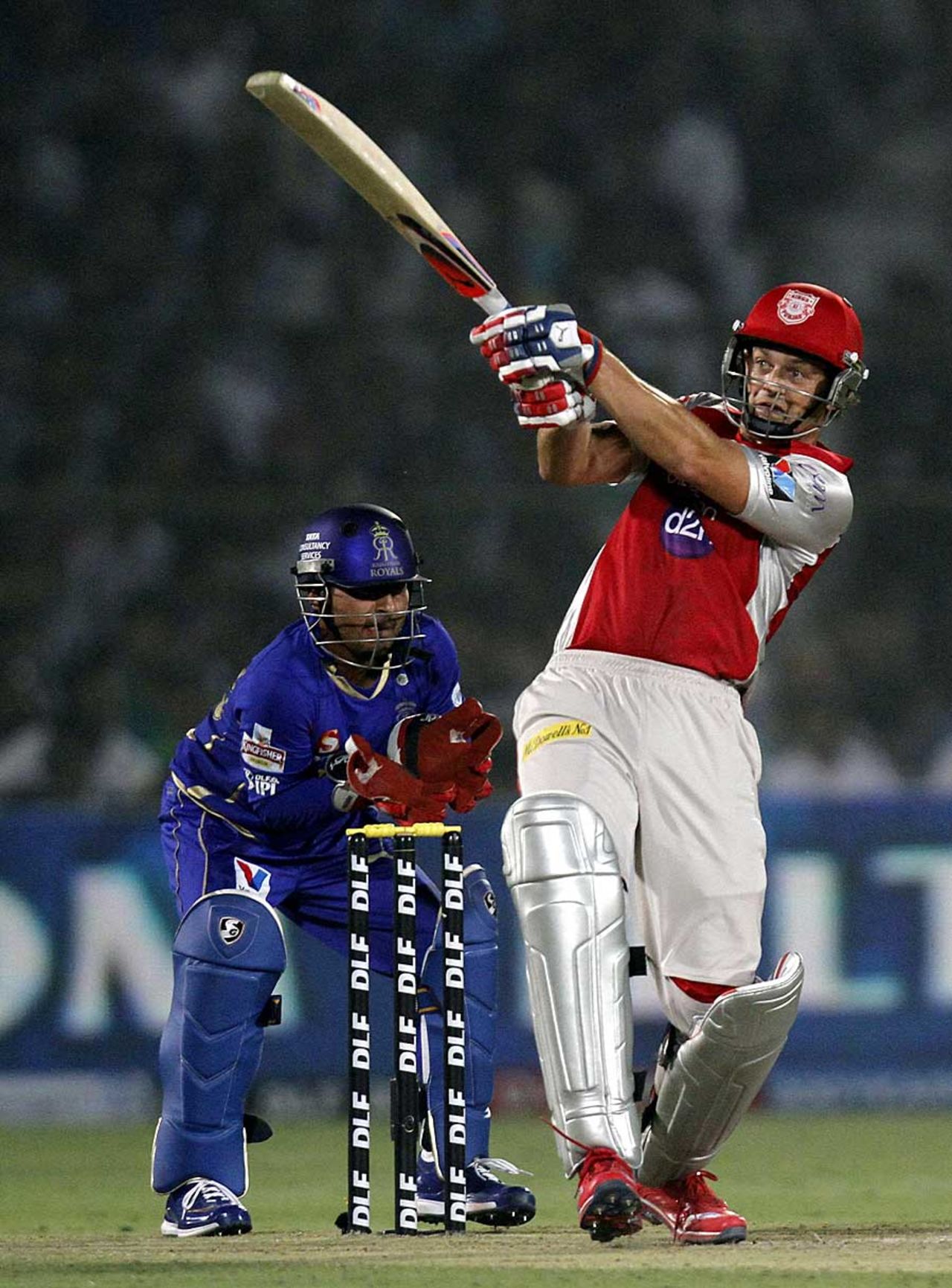 Adam Gilchrist pulls, Rajasthan Royals v Kings XI Punjab, IPL, Jaipur, April 6, 2012