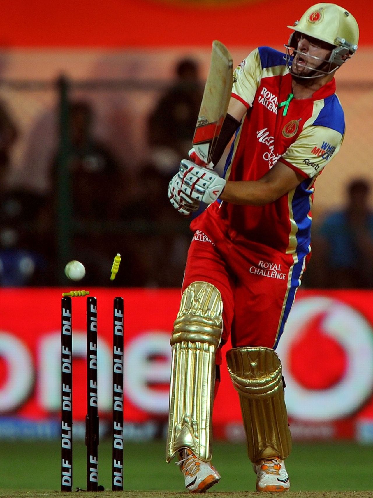 Daniel Vettori is bowled out, Royal Challengers Bangalore v Kolkata Knight Riders, IPL 2012, Bangalore, April 10, 2012