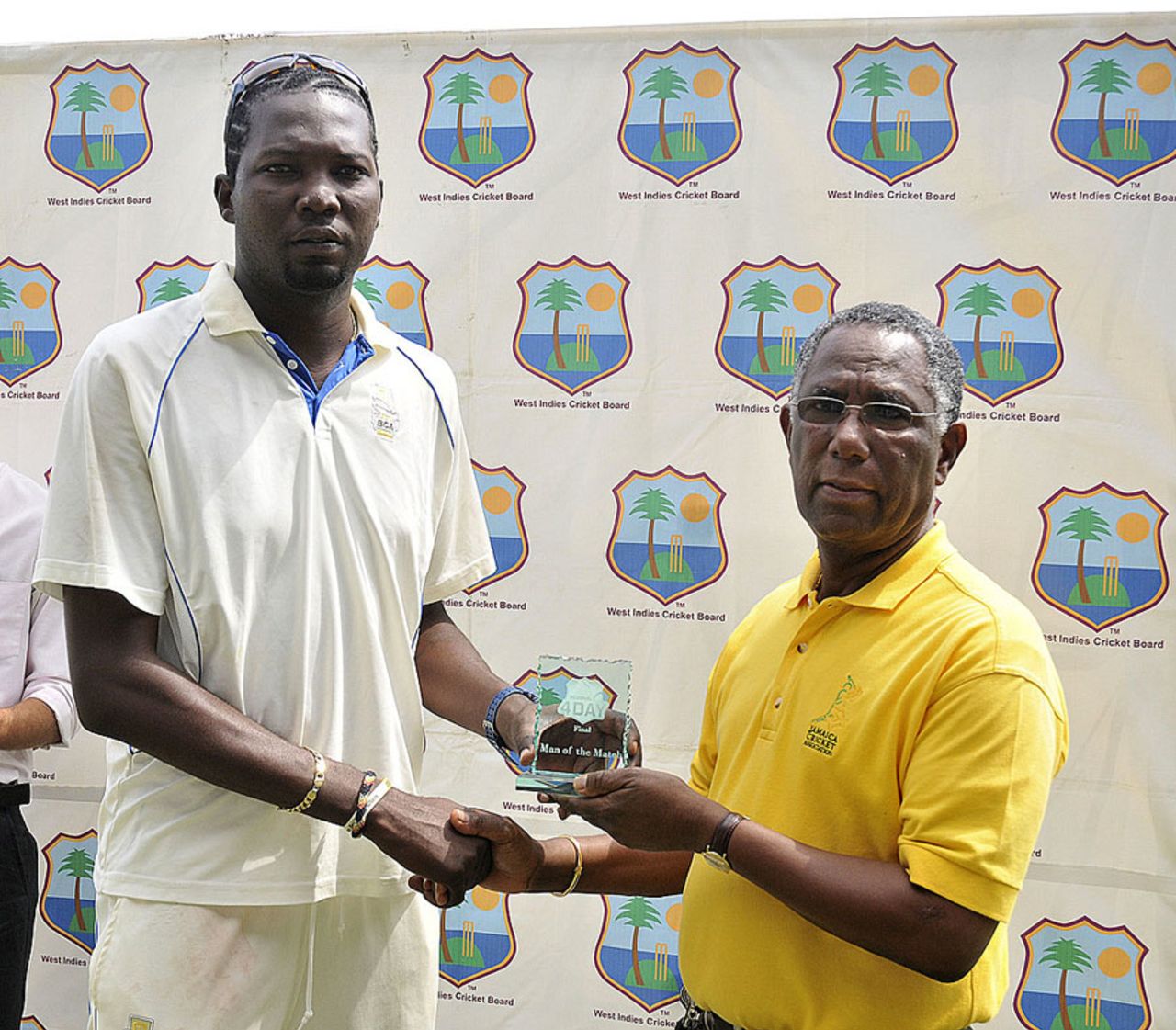 Sulieman Benn receives the Man of the Match award from Lyndel Wright, the president of the JCA, Jamaica v Barbados, Regional Four Day Competition, final, Sabina Park, 4th day, April 16, 2012