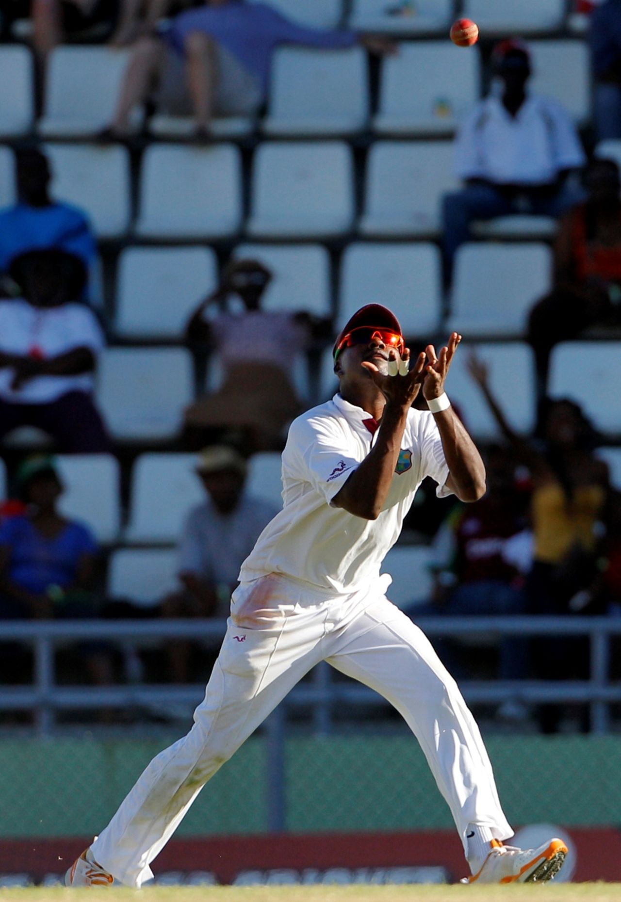 Darren Bravo gets underneath a catch, West Indies v Australia, 3rd Test, Roseau, 3rd day, April 25, 2012