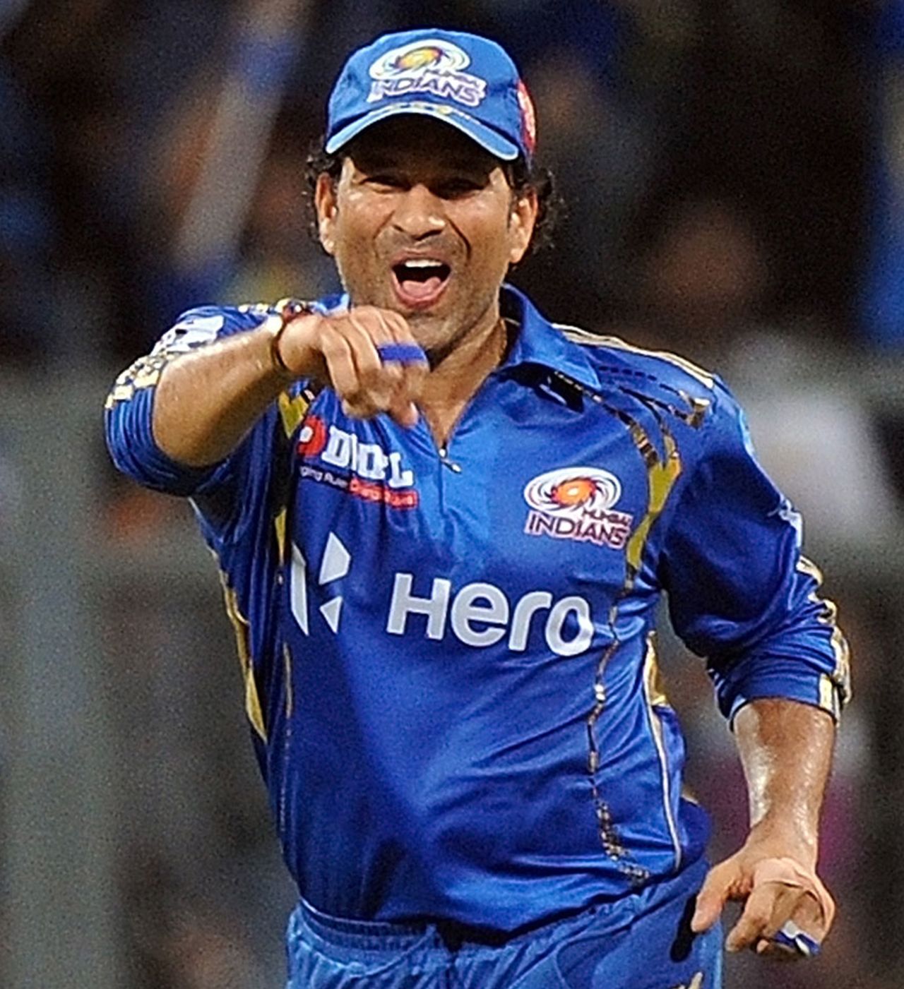 Sachin Tendulkar is ecstatic as Mumbai strike again , Mumbai Indians v Deccan Chargers, IPL, Mumbai, April 29, 2012