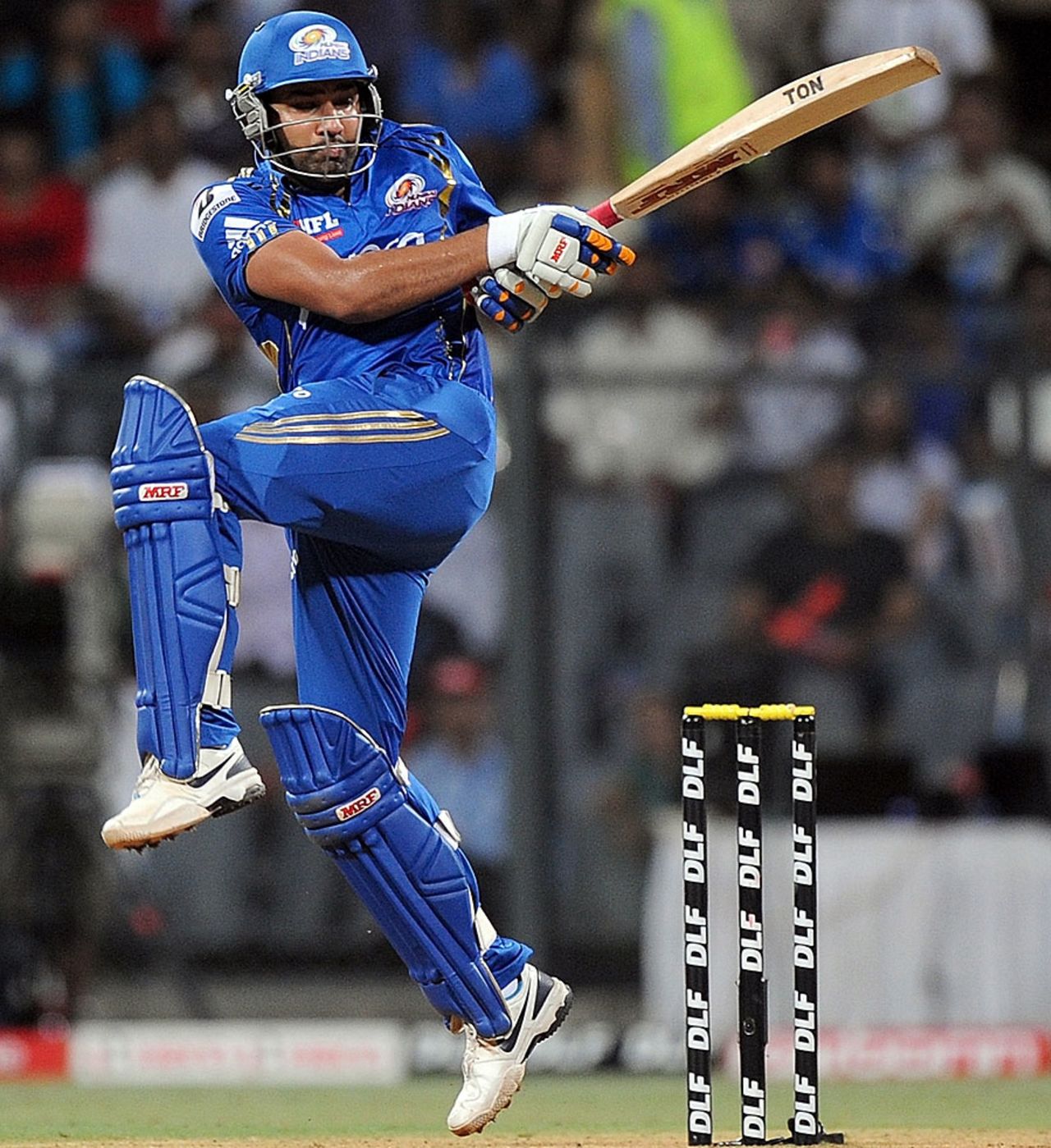 Rohit Sharma pulls during his 42, Mumbai Indians v Deccan Chargers, IPL, Mumbai, April 29, 2012