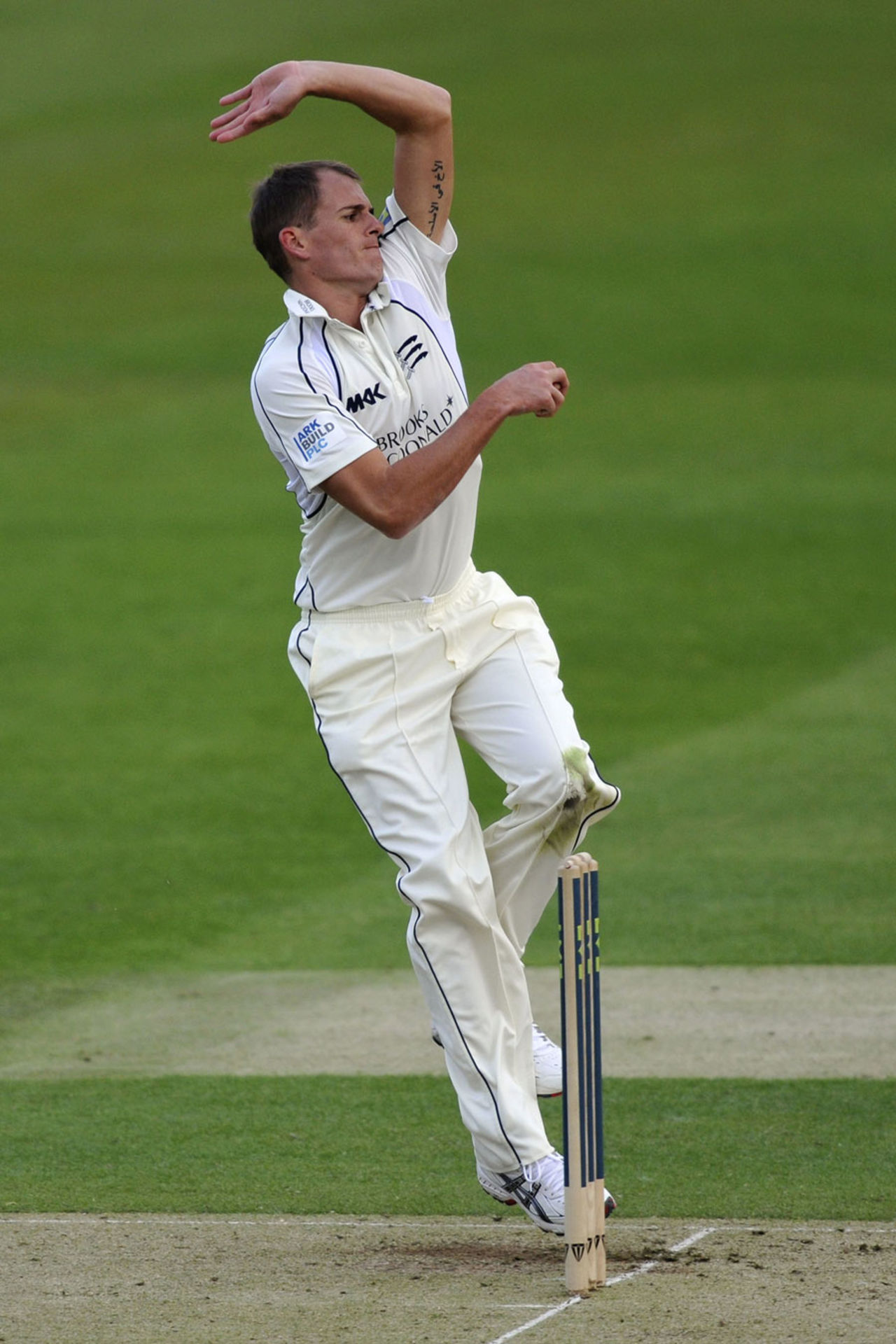 Neil Dexter arrives at the wicket to bowl, Middlesex v Surrey, County Championship, Division One, April 12-15, 2012
