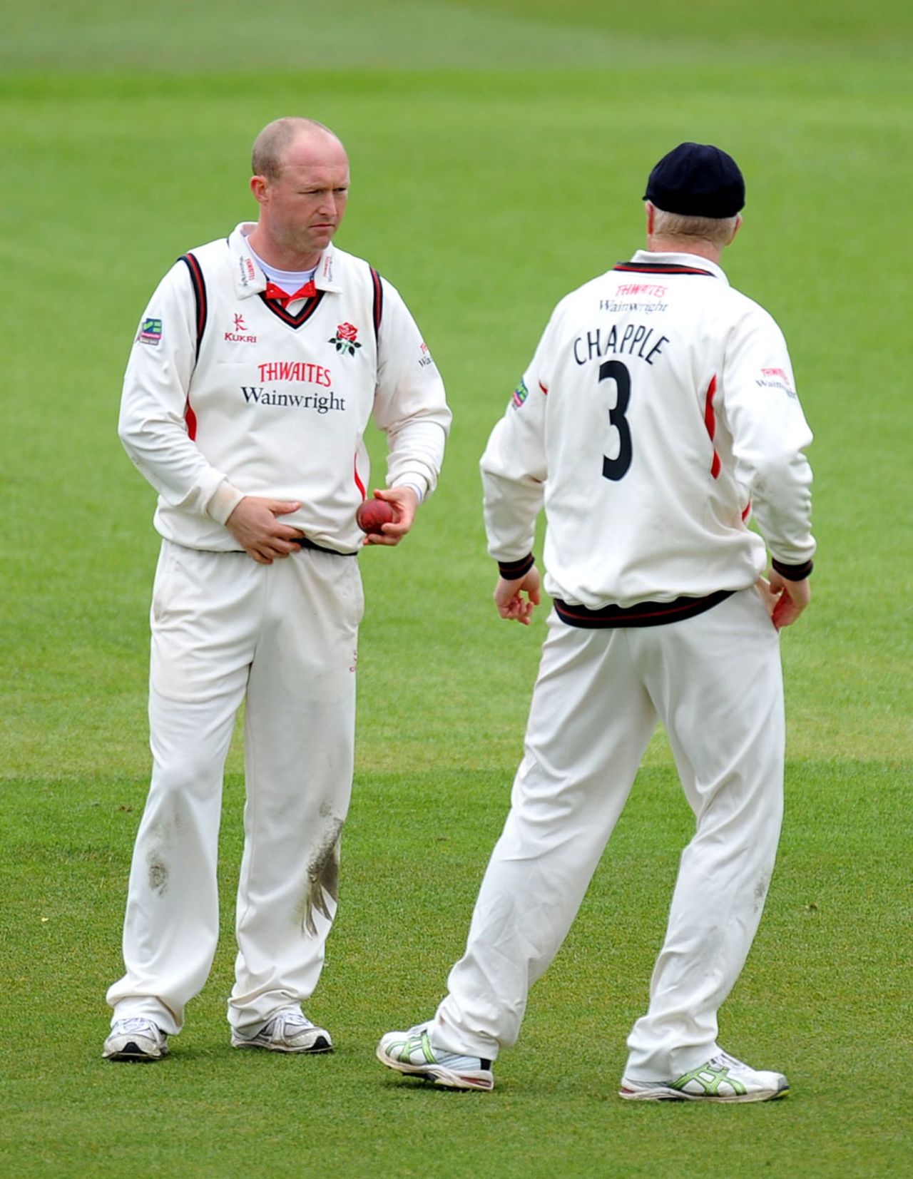 Gary Keedy discusses tactics with his captain, Glen Chapple, Warwickshire v Lancashire, County Championship, Division One, 2nd day, Edgbaston, May 17, 2012