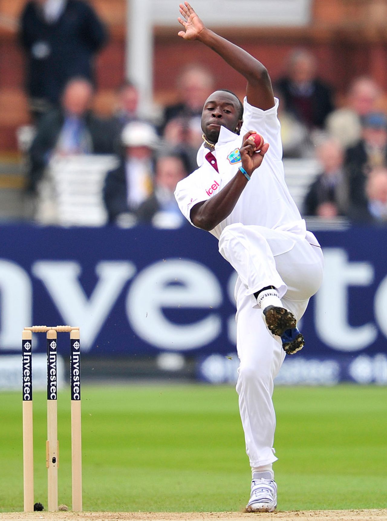 Kemar Roach raced in against England's top order, England v West Indies, 1st Test, Lord's, 5th day, May 21, 2012