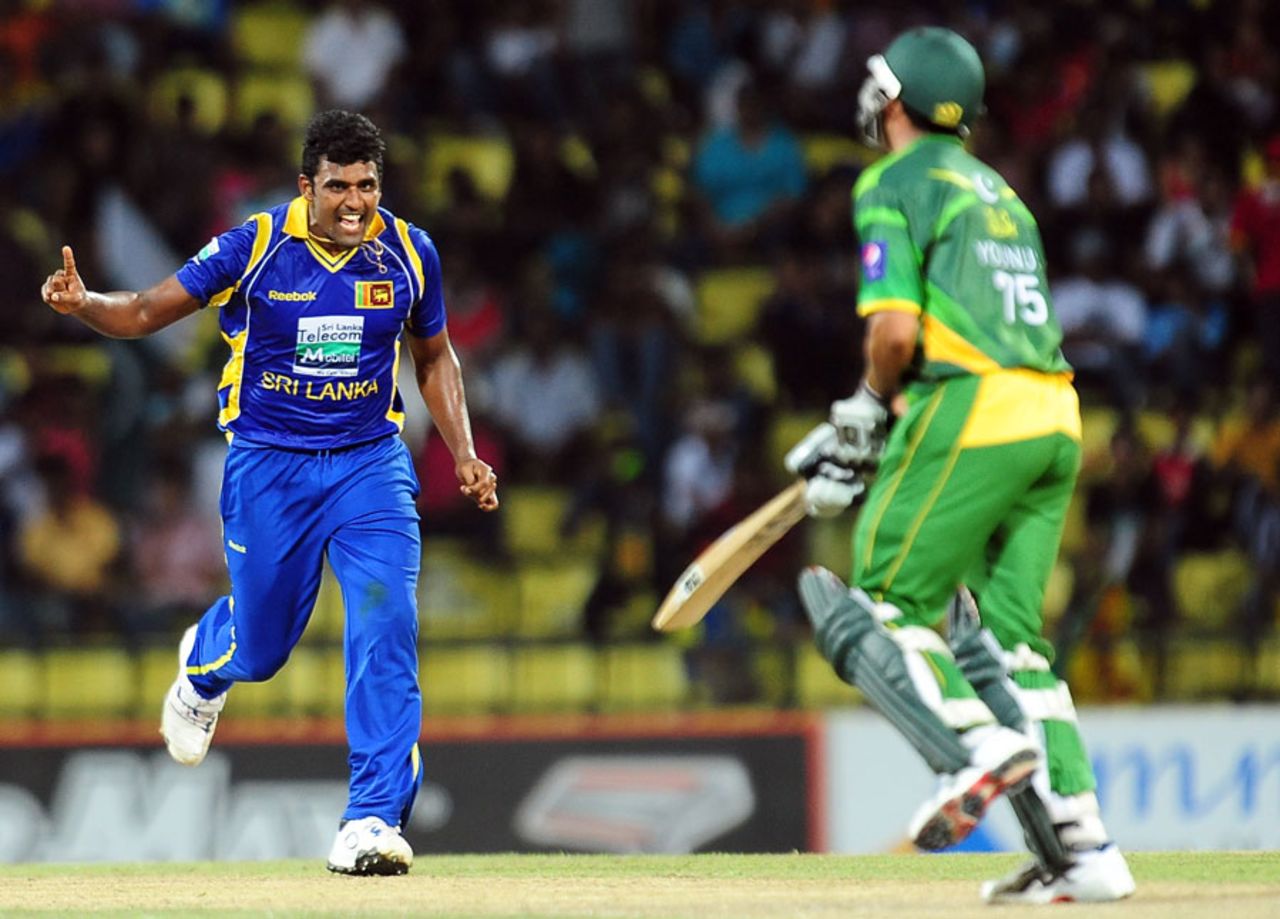 Thisara Perera celebrates Younis Khan's wicket, Sri Lanka v Pakistan, 2nd ODI, Pallekele, June 9, 2012