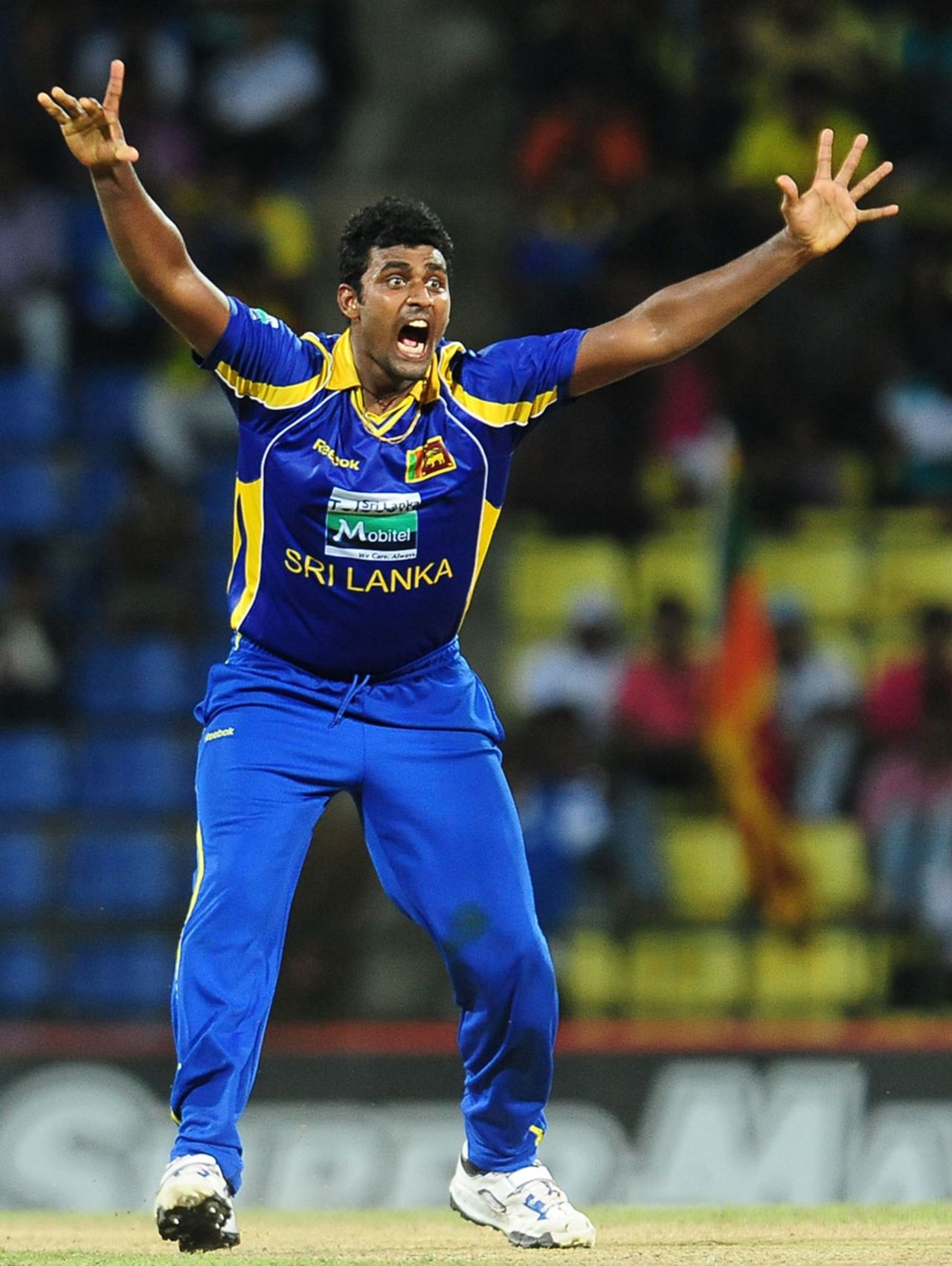 Thisara Perera claimed his third five-for in ODIs, Sri Lanka v Pakistan, 2nd ODI, Pallekele, June 9, 2012