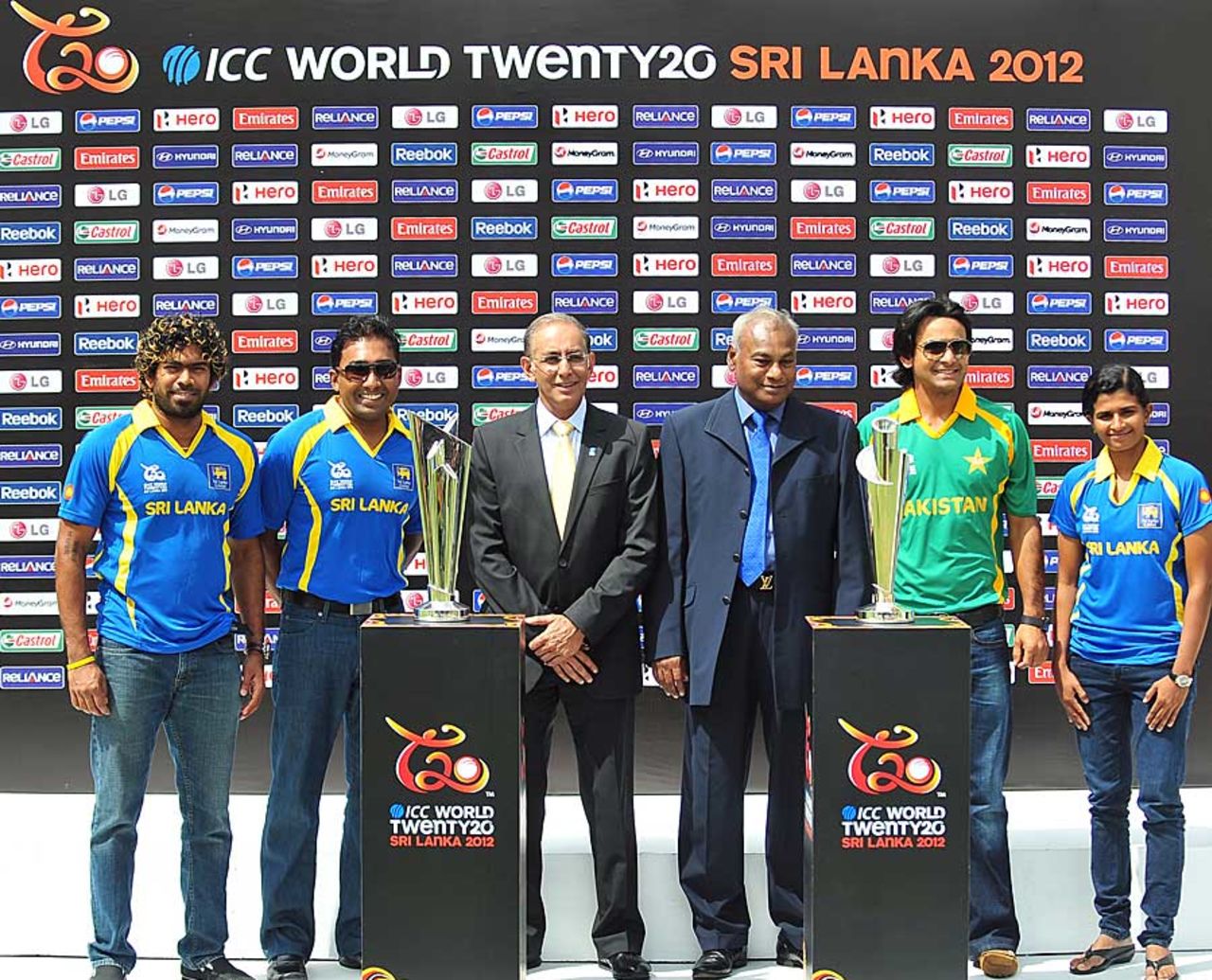Lasith Malinga, Mahela Jayawardene, Haroon Lorgat, Upali Dharmadasa, Mohammad Hafeez and Shashikala Siriwardene get together to mark 100 days to the World Twenty20, Pallekele, June 10, 2012