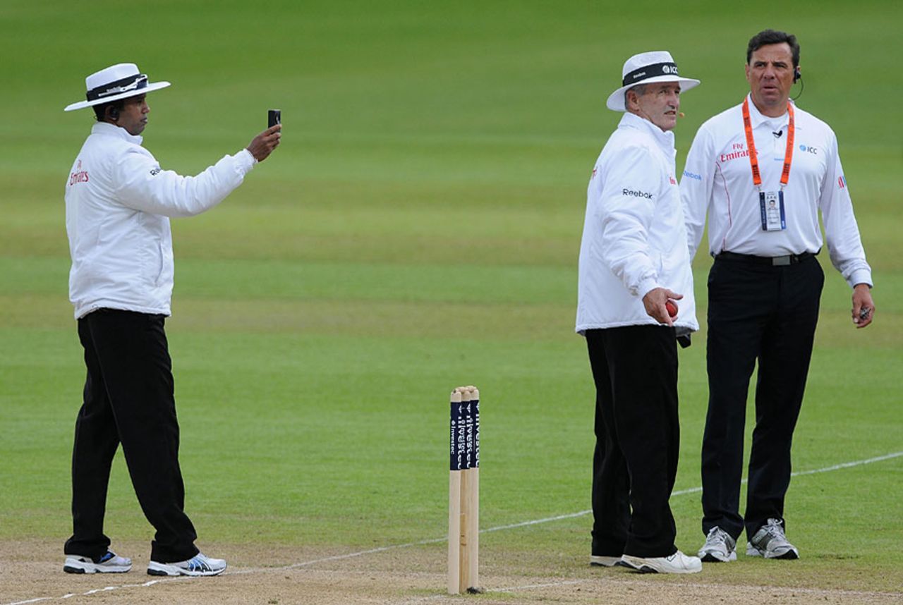 The umpires controversially went of twice for bad light, England v West Indies, 3rd Test, Edgbaston, 4th day, June 10, 2012