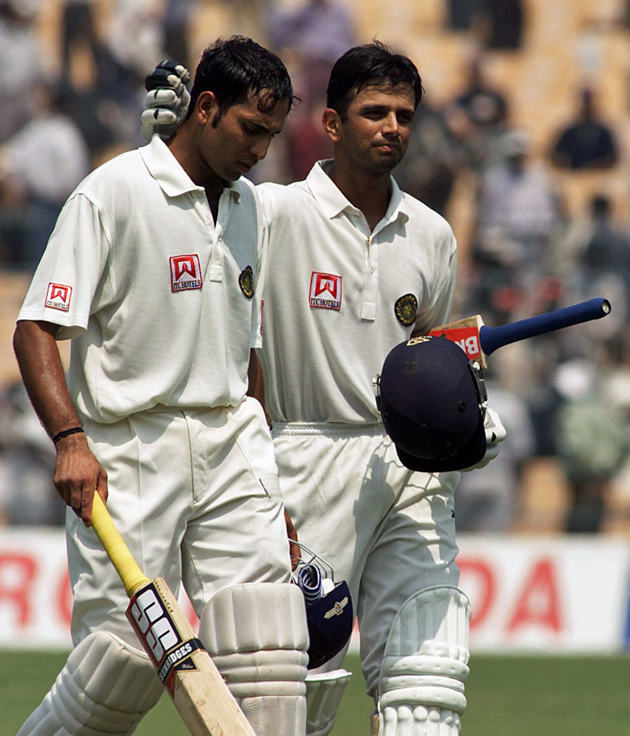 VVS Laxman and Rahul Dravid walk back at lunch, India v Australia, 2nd Test, Kolkata, 4th day, March 14, 2001