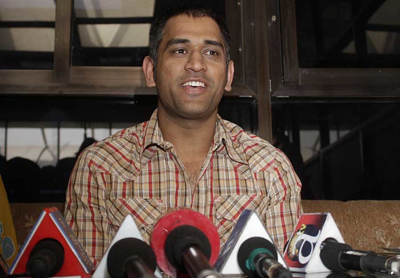 MS Dhoni speaks to the press in Kathmandu, Kathmandu, June 16, 2012