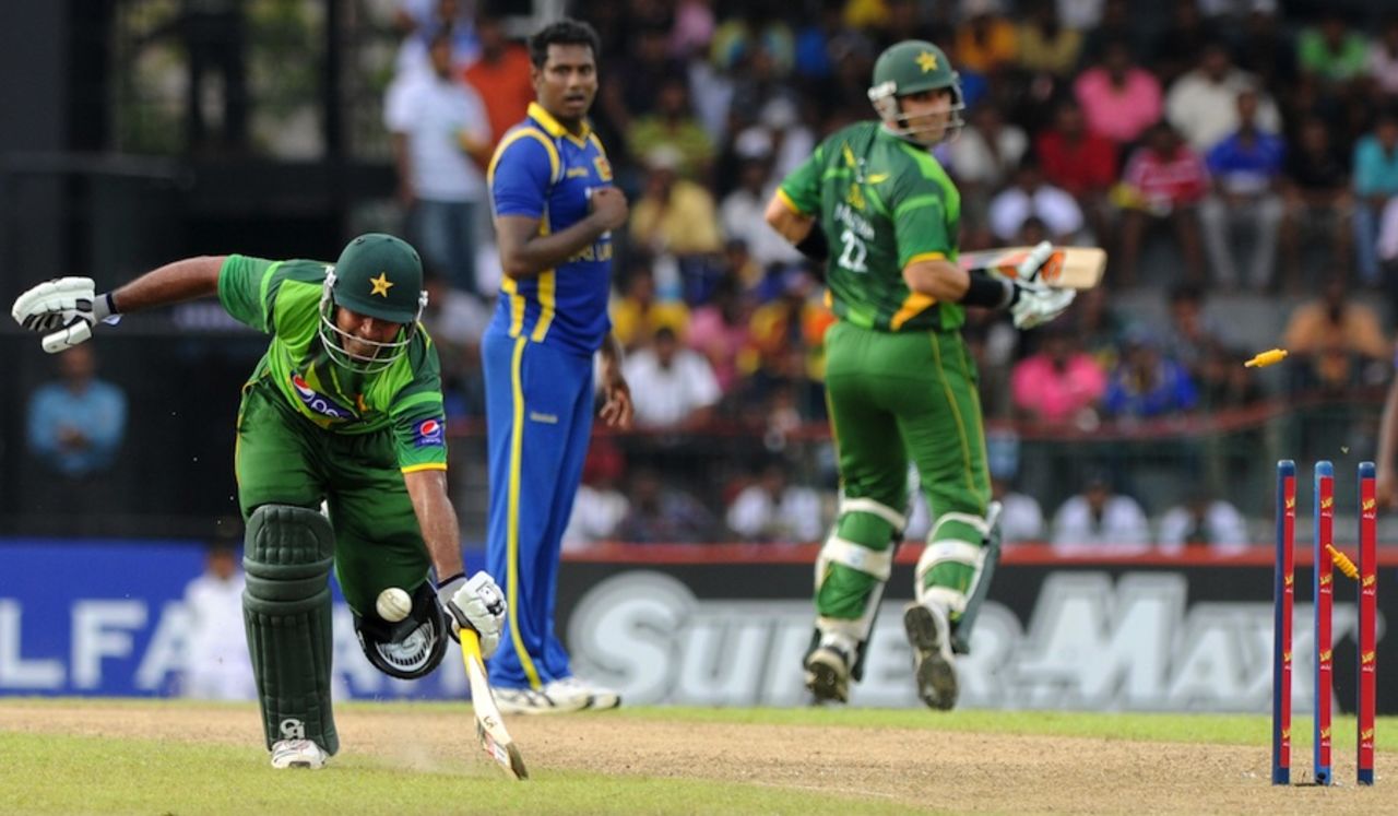Asad Shafiq was run out by Lahiru Thirimanne, Sri Lanka v Pakistan, 5th ODI, Premadasa Stadium, Colombo, June 18, 2012