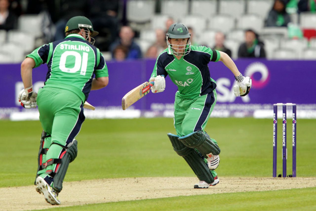 Paul Stirling and Niall O'Brien put on 35 for the third wicket, Ireland v Australia, ODI, Stormont, June 23, 2012