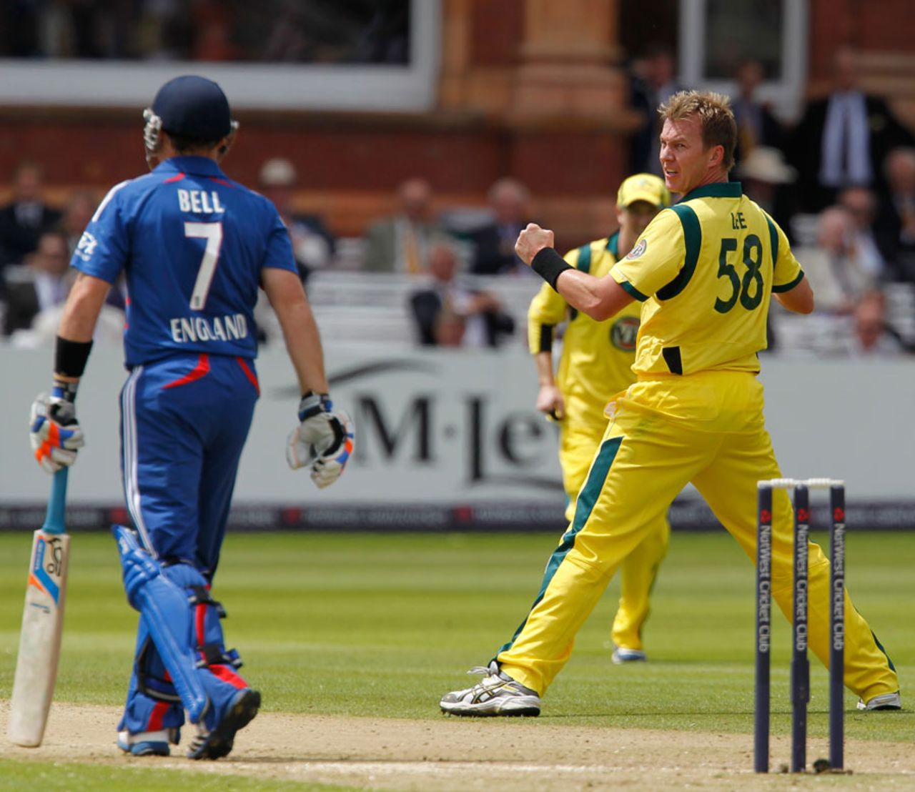 Brett Lee celebrates the wicket of Ian Bell, England v Australia, 1st ODI, Lord's, June 29, 2012