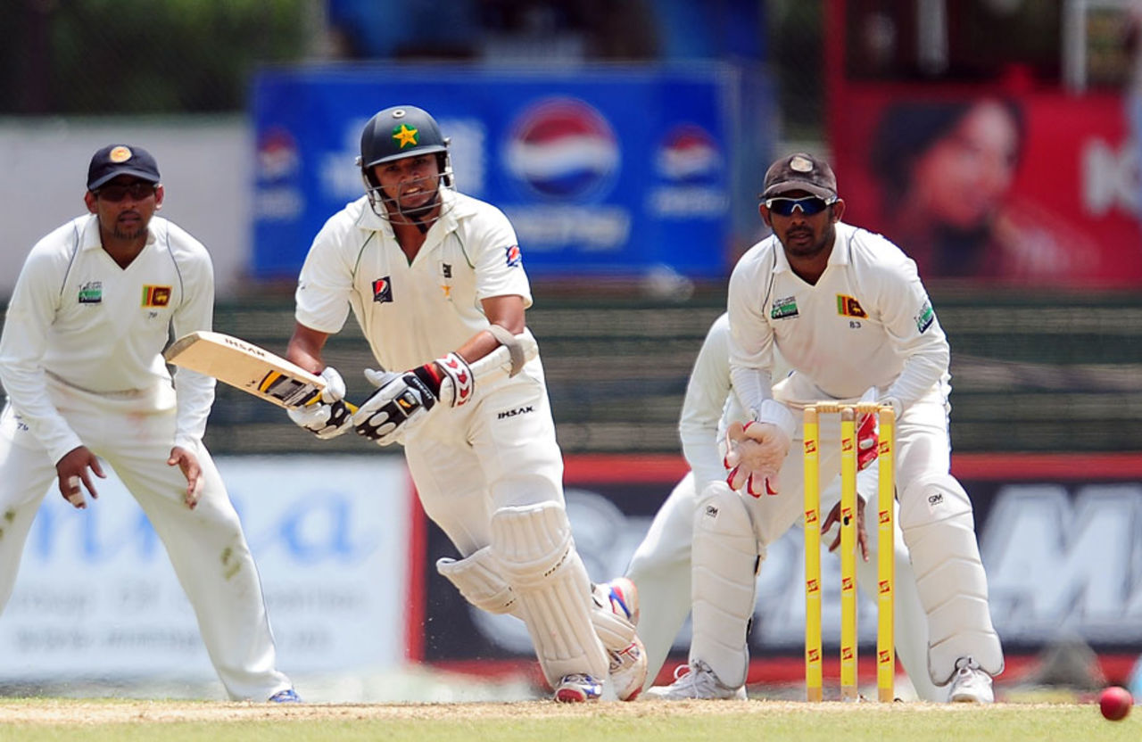 Azhar Ali picks a gap on the leg side, Sri Lanka v Pakistan, 2nd Test, SSC, Colombo, 1st day, June 30, 2012