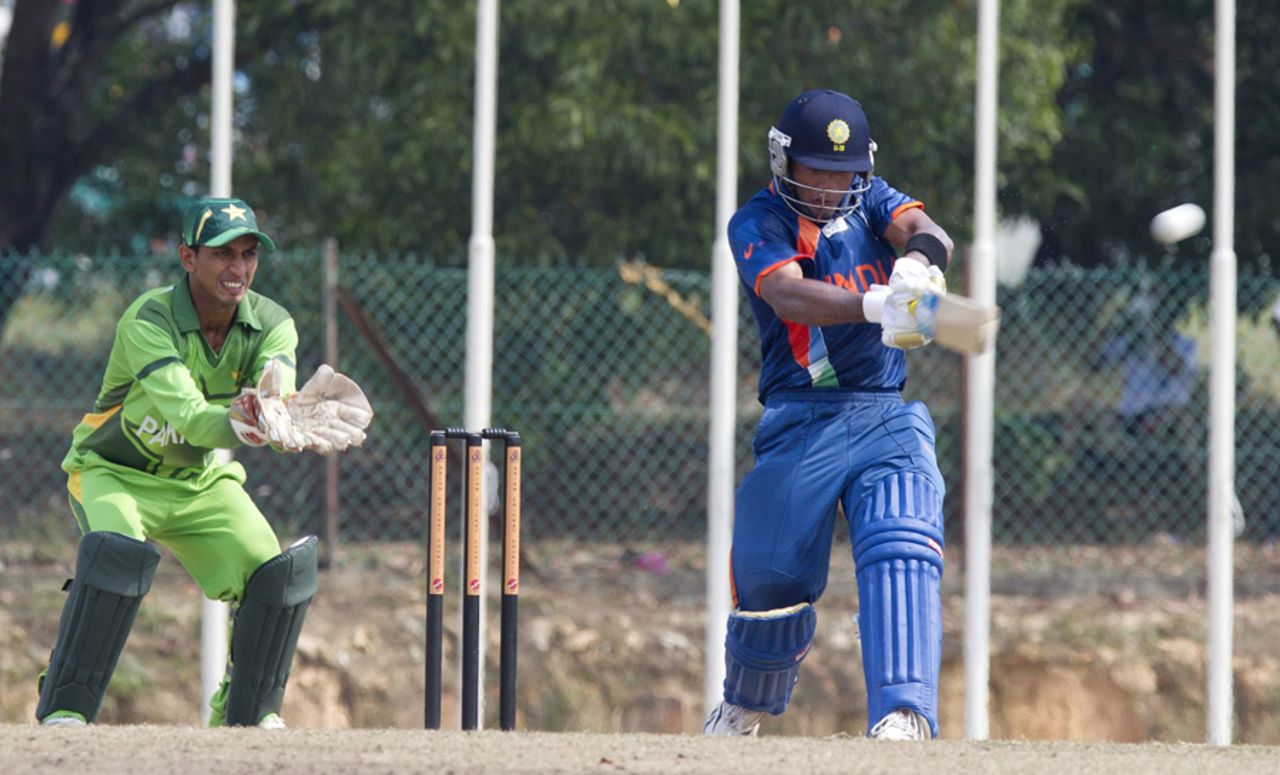 Unmukt Chand pulls during his century, Pakistan Under-19s vs India Under-19s, Final, Under-19s Asia Cup, Kinrara Academy Oval, Kuala Lumpur, July 1, 2012 