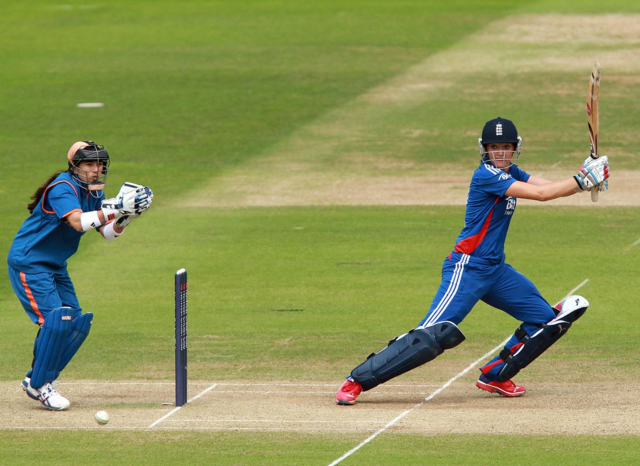 Sarah Taylor cuts on her way to 38, England Women v India Women, 1st ODI, Lord's, July, 1, 2012
