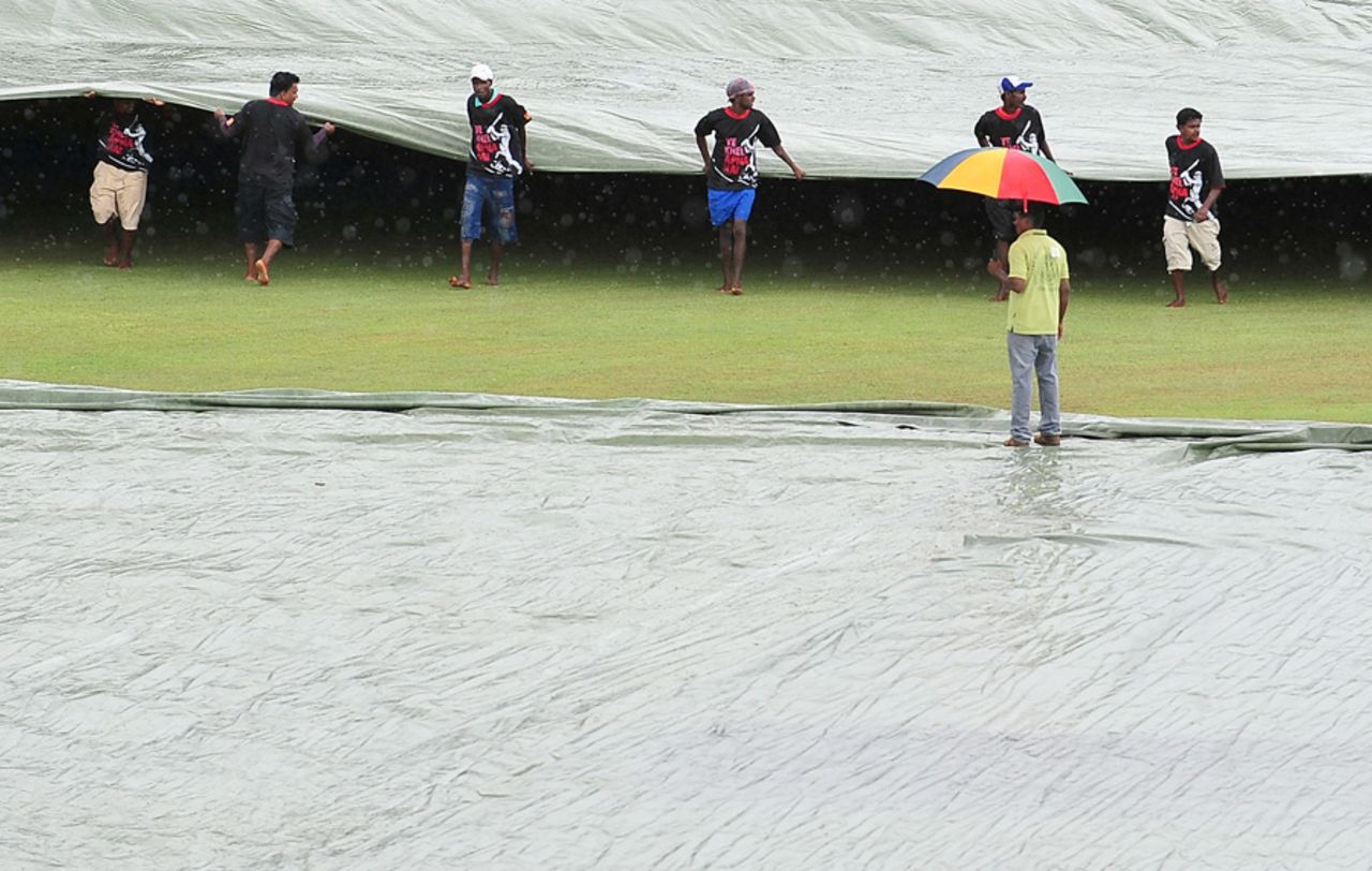 The covers came on soon after lunch, Sri Lanka v Pakistan, 2nd Test, SSC, Colombo, 4th day, July 3, 2012
