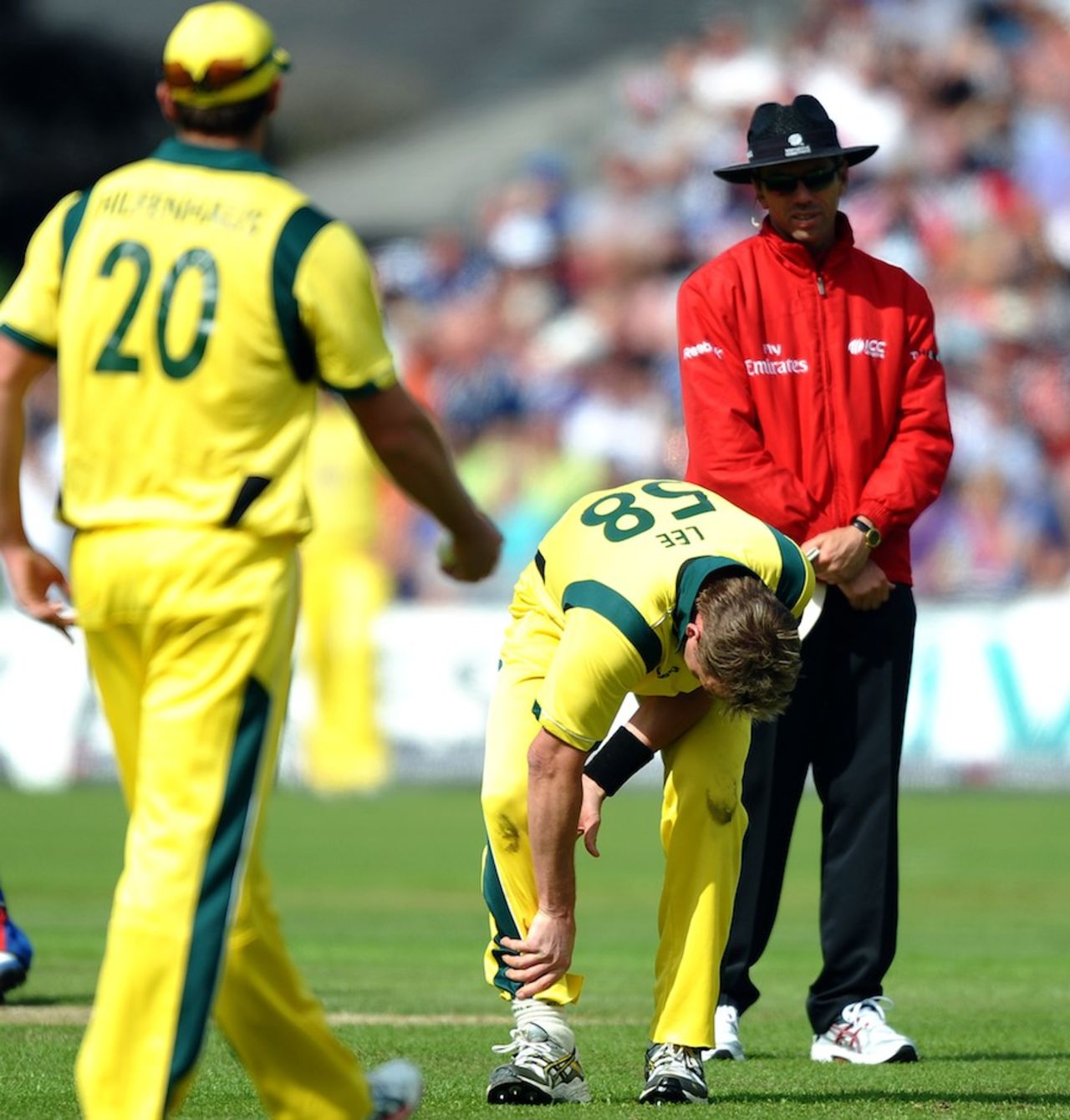 Brett Lee went off the field with a foot problem, England v Australia, 4th ODI, Chester-le-Street, July 7, 2012