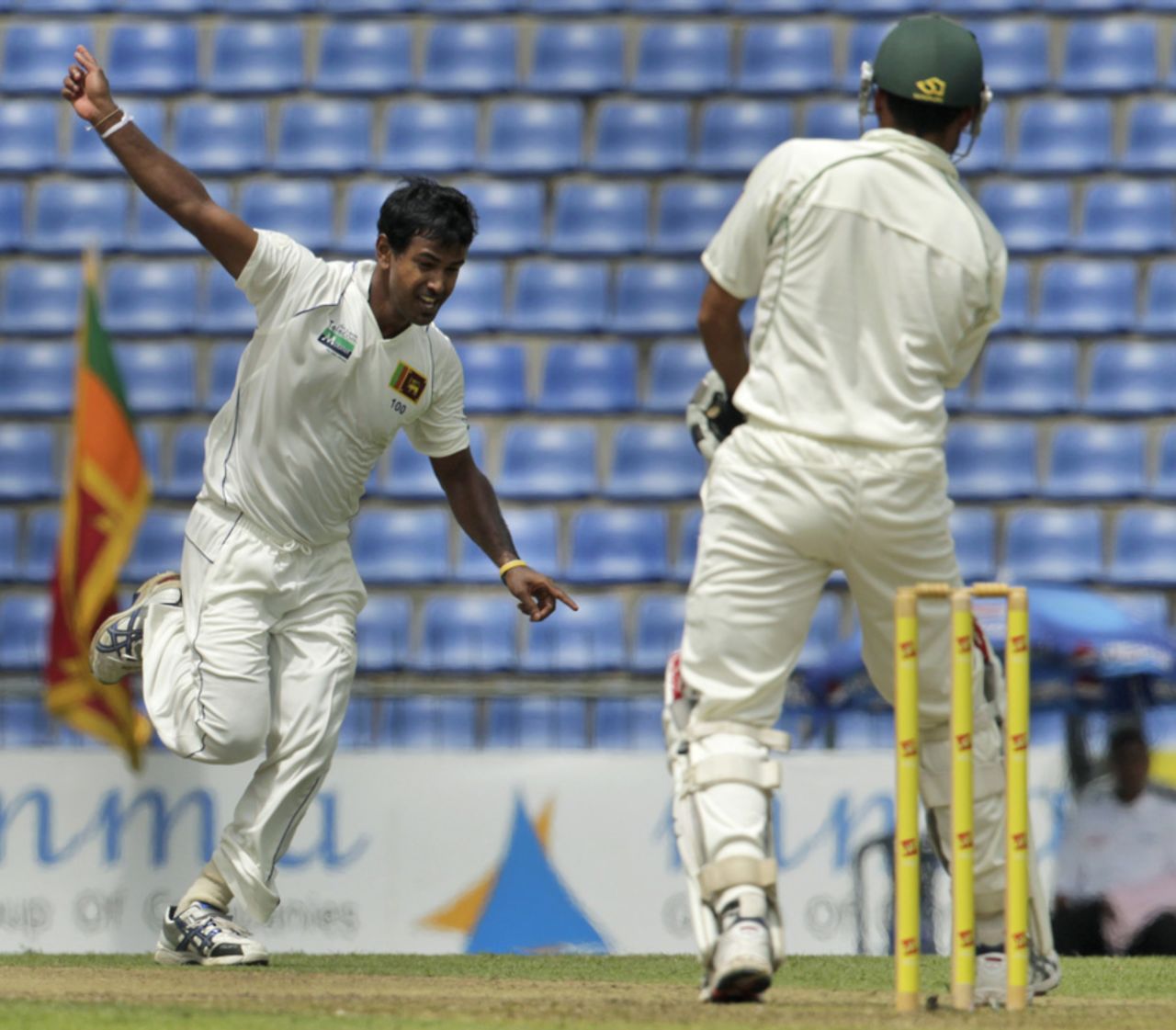Nuwan Kulasekara reacts after claiming Younis Khan's wicket, Sri Lanka v Pakistan, 3rd Test, Pallekele, 1st day, July 8, 2012