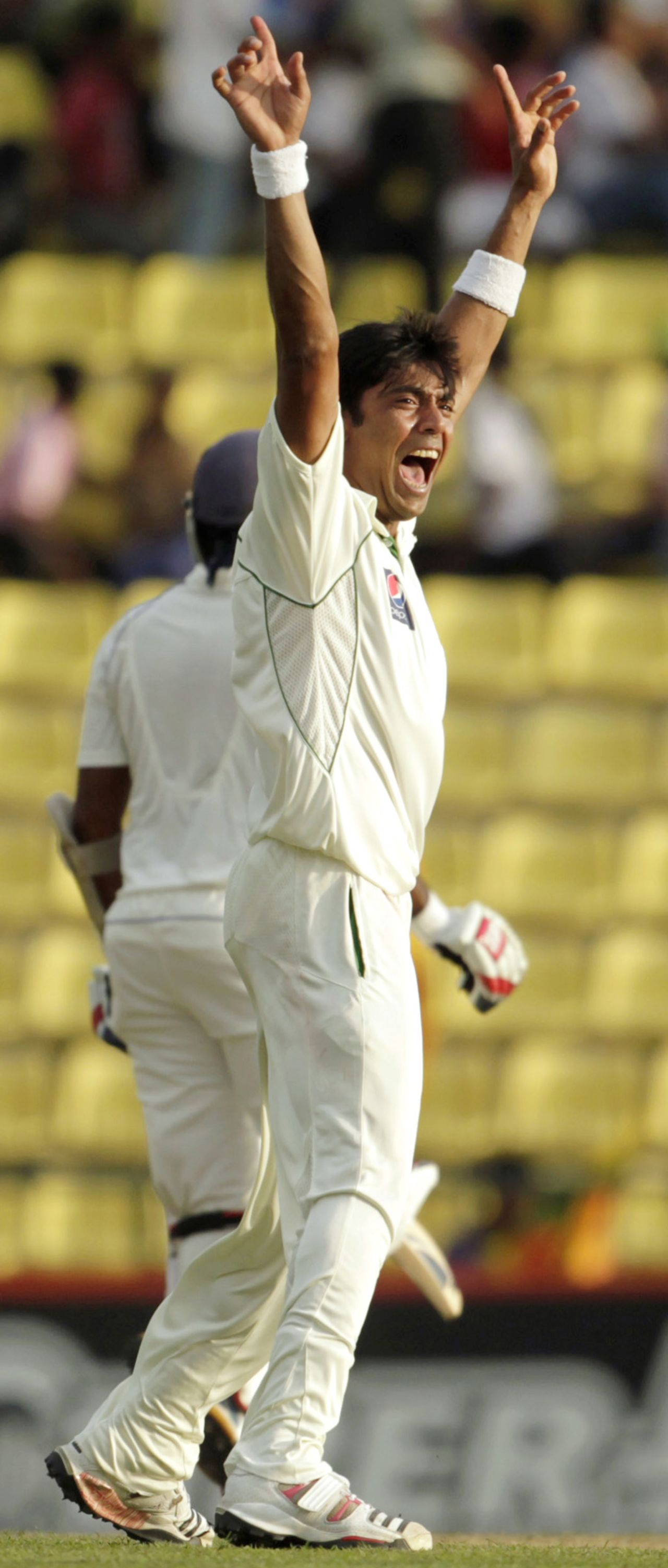 Mohammad Sami appeals in his first Test for 19 months, Sri Lanka v Pakistan, 3rd Test, Pallekele, 1st day, July 8, 2012