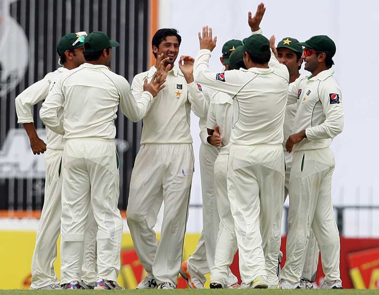 Junaid Khan dismissed Angelo Mathews, Sri Lanka v Pakistan, 3rd Test, Pallekele, 3rd day, July 10, 2012
